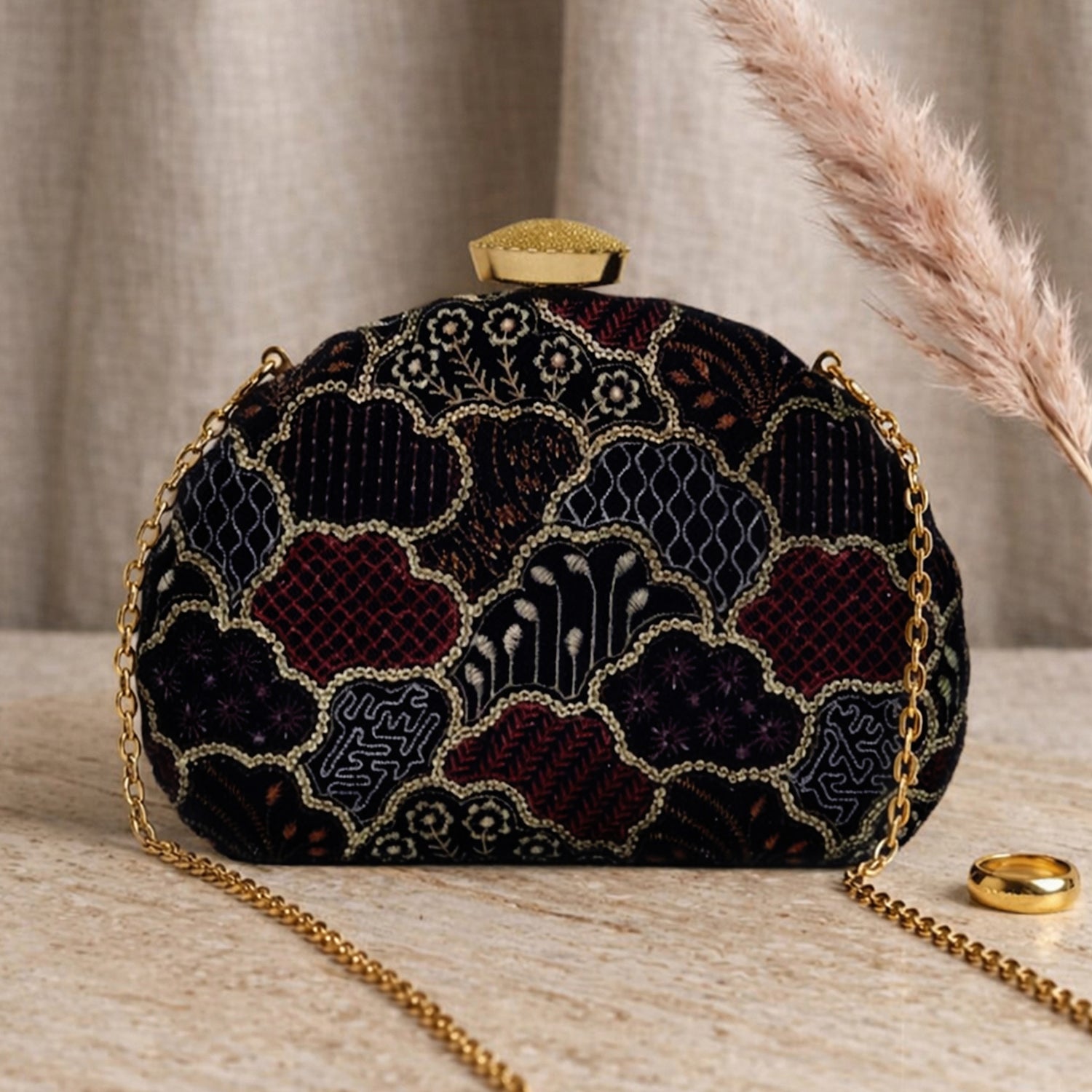 Artklim Black Patchwork Embroidered Clutch