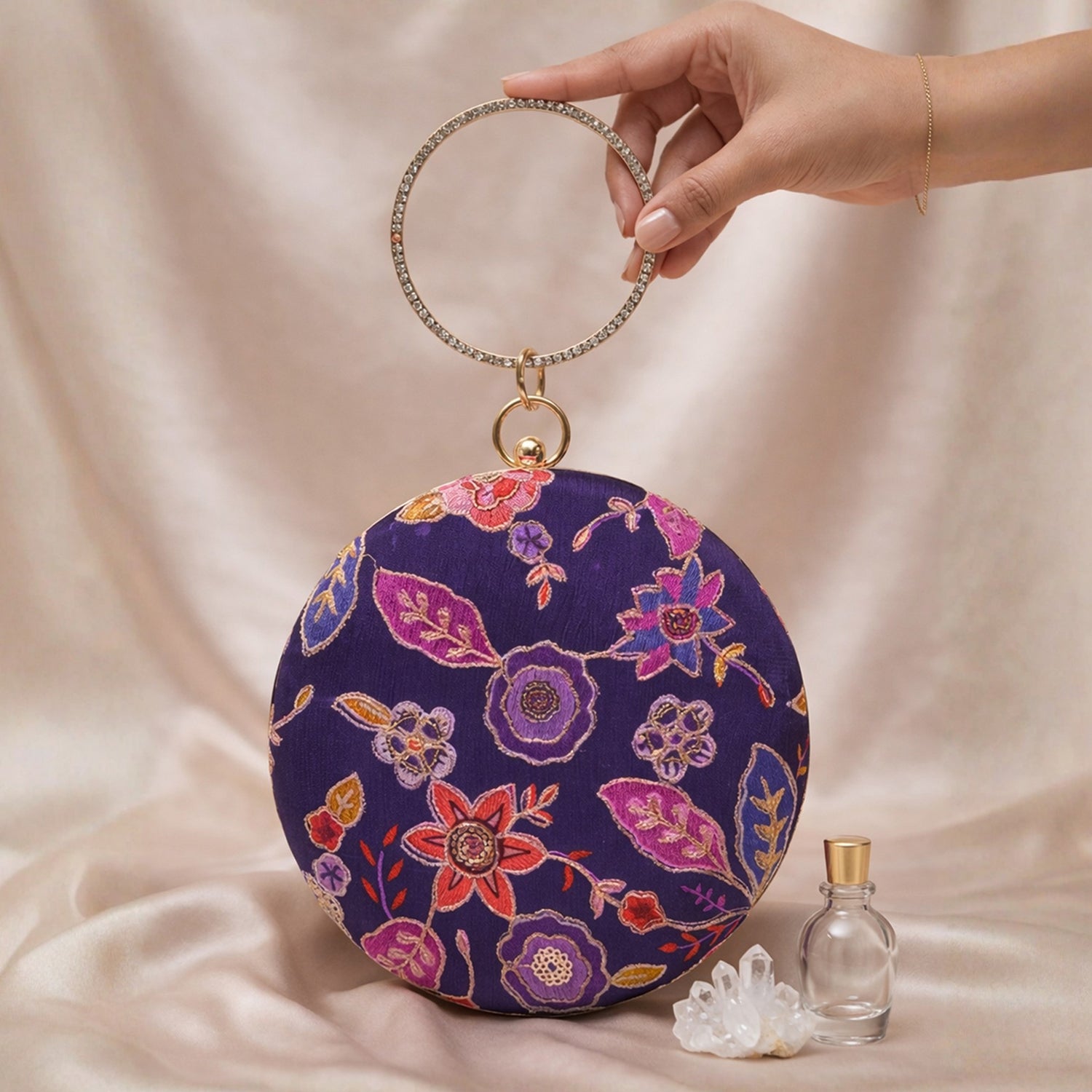 Artklim Purple Ethnic Round Embroidered Clutch