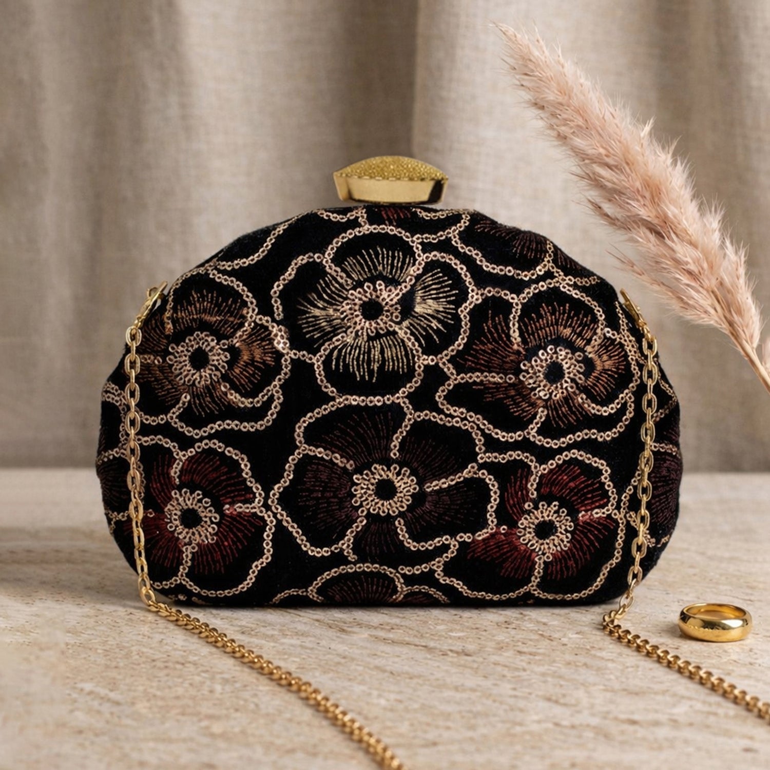 Artklim Elegant Black Floral Embroidered Clutch