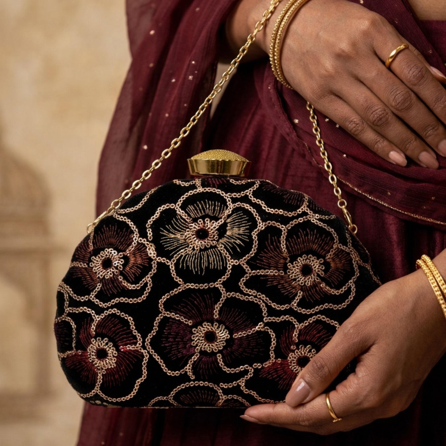 Artklim Elegant Black Floral Embroidered Clutch