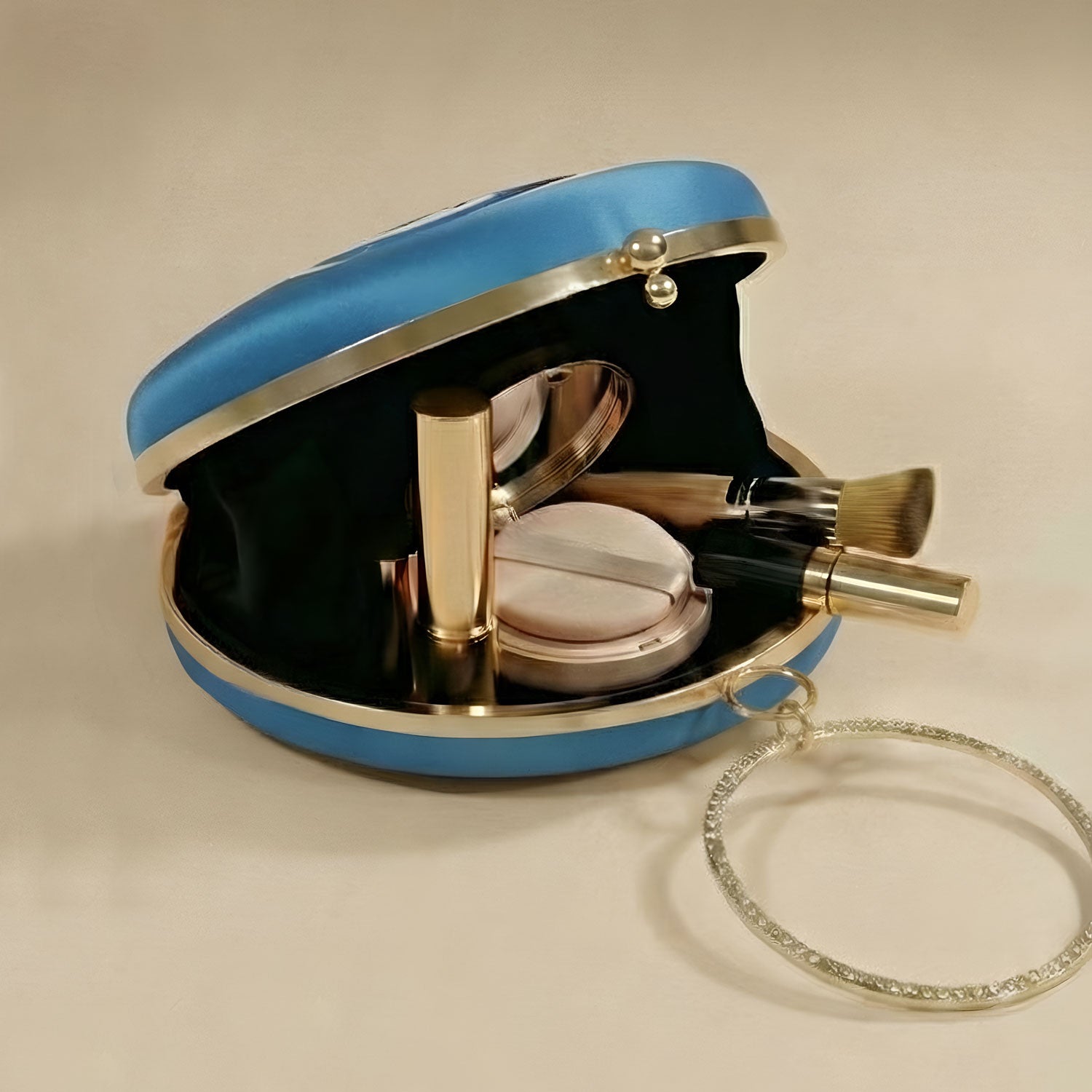 Artklim Eternal Bond Swan Round Clutch