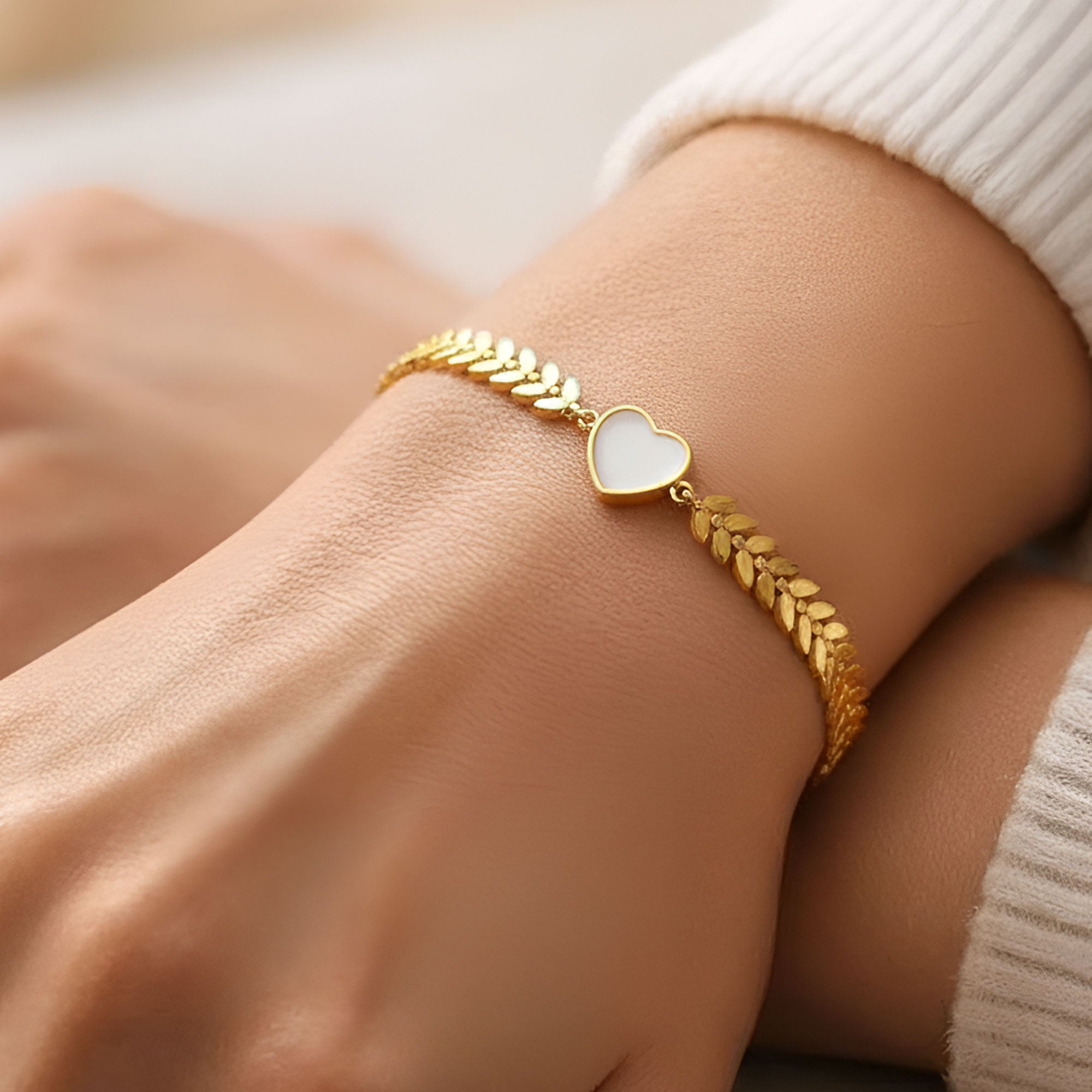 Artklim Gold Plated Heart Charm Bracelet