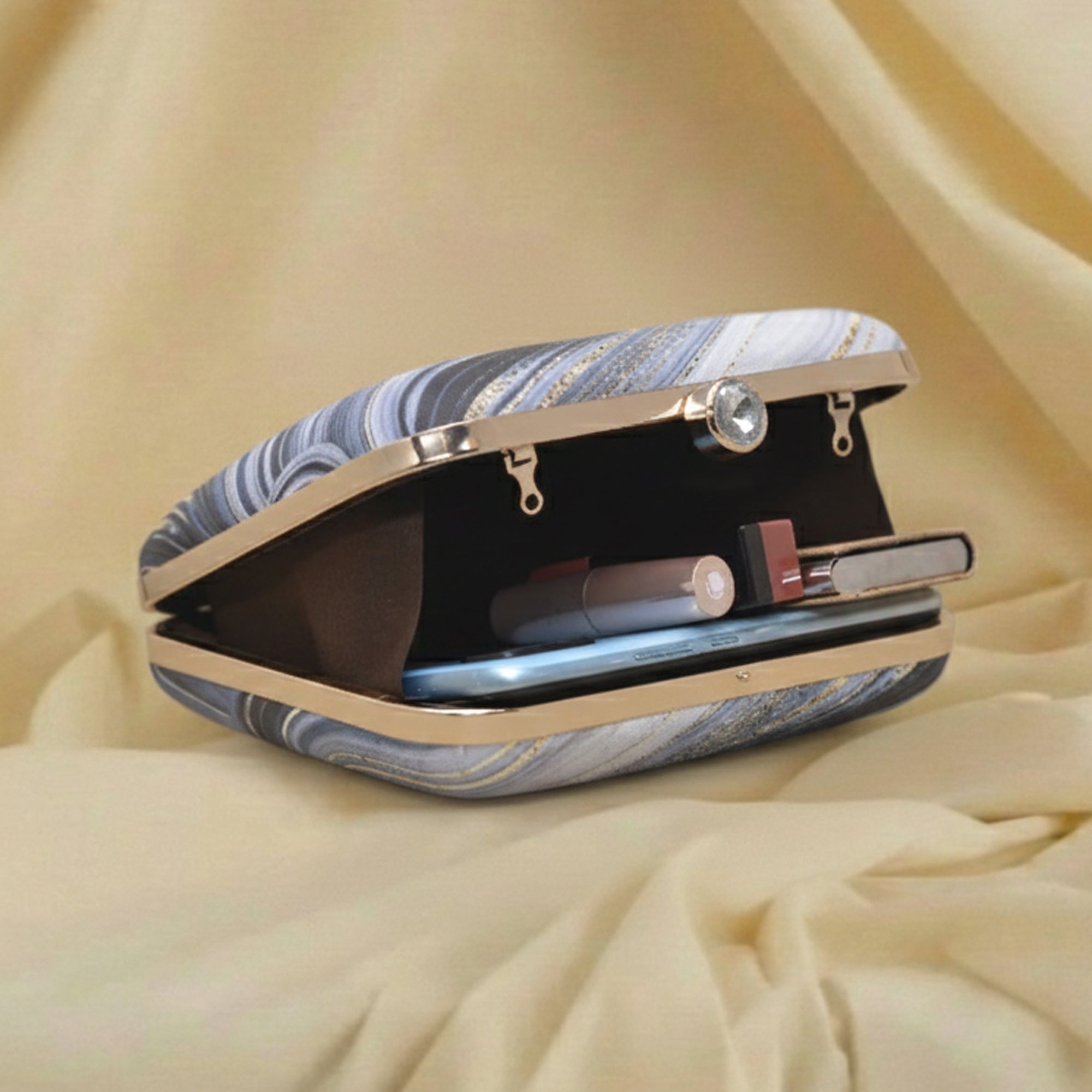 Artklim Black & White Printed Clutch