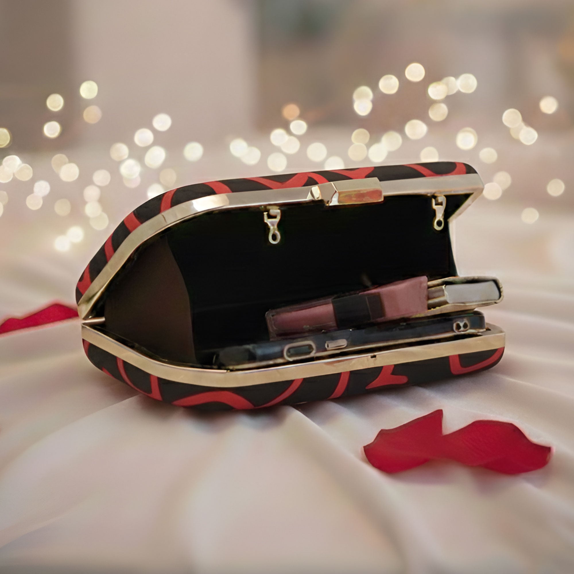 Artklim Elegant Black & Red Heart Printed Clutch