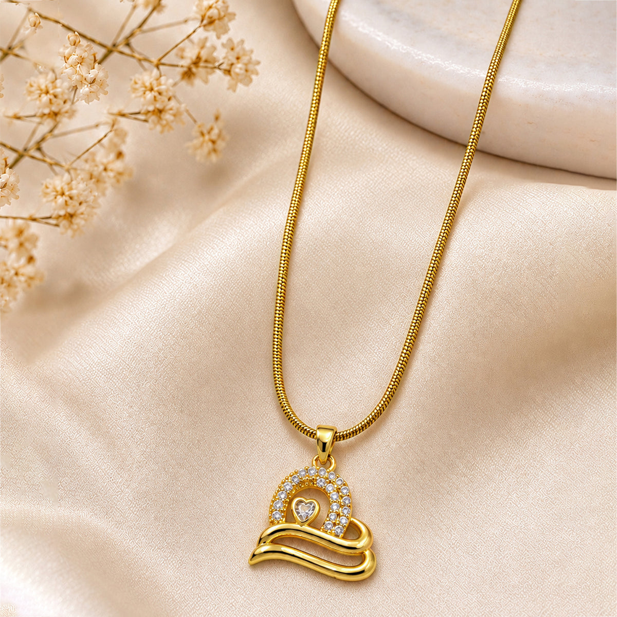 Artklim Elegant Crown Crystal Cut Anti-Tarnish Pendant Necklace