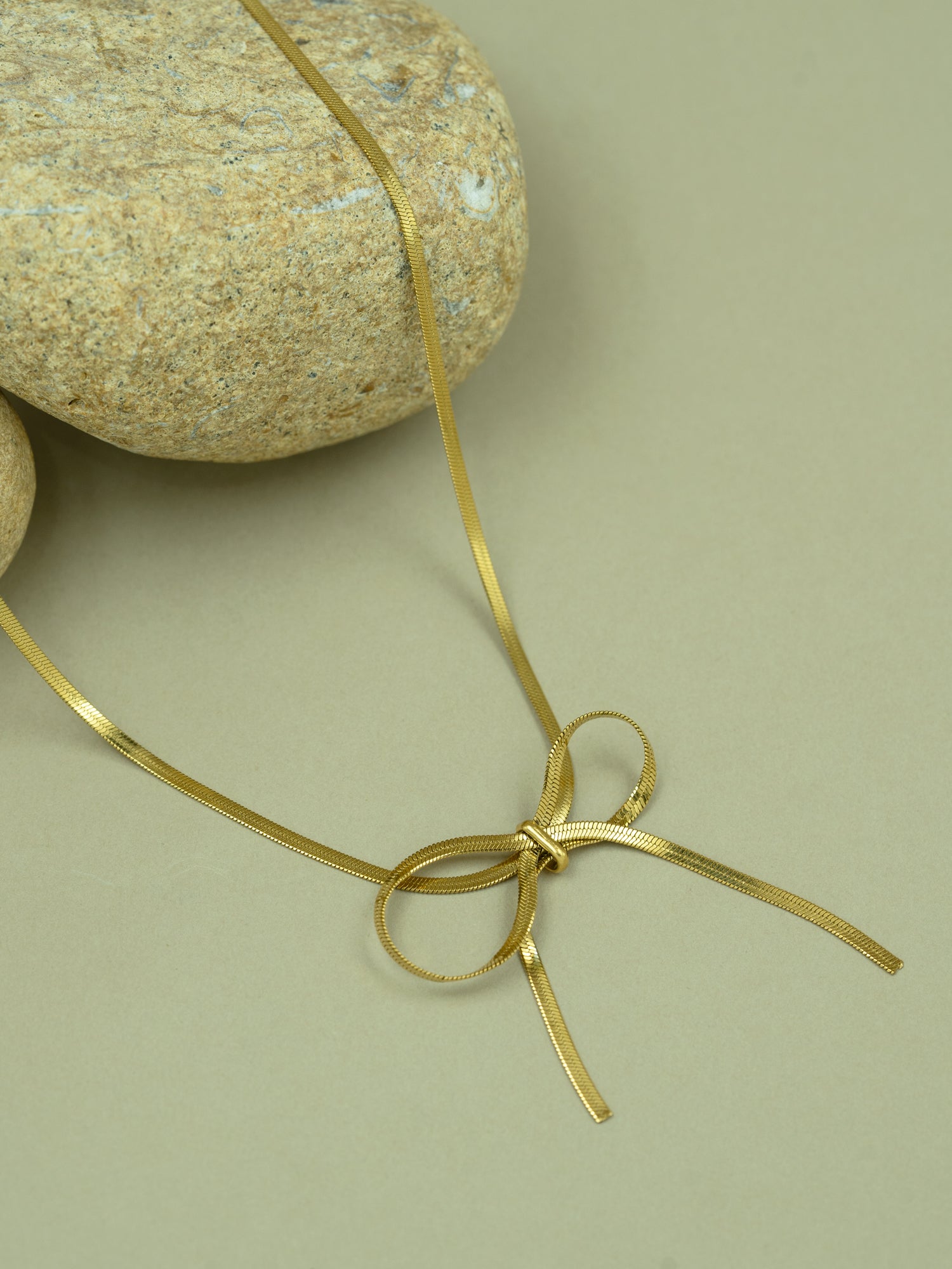 Artklim Golden Ribbon pendant