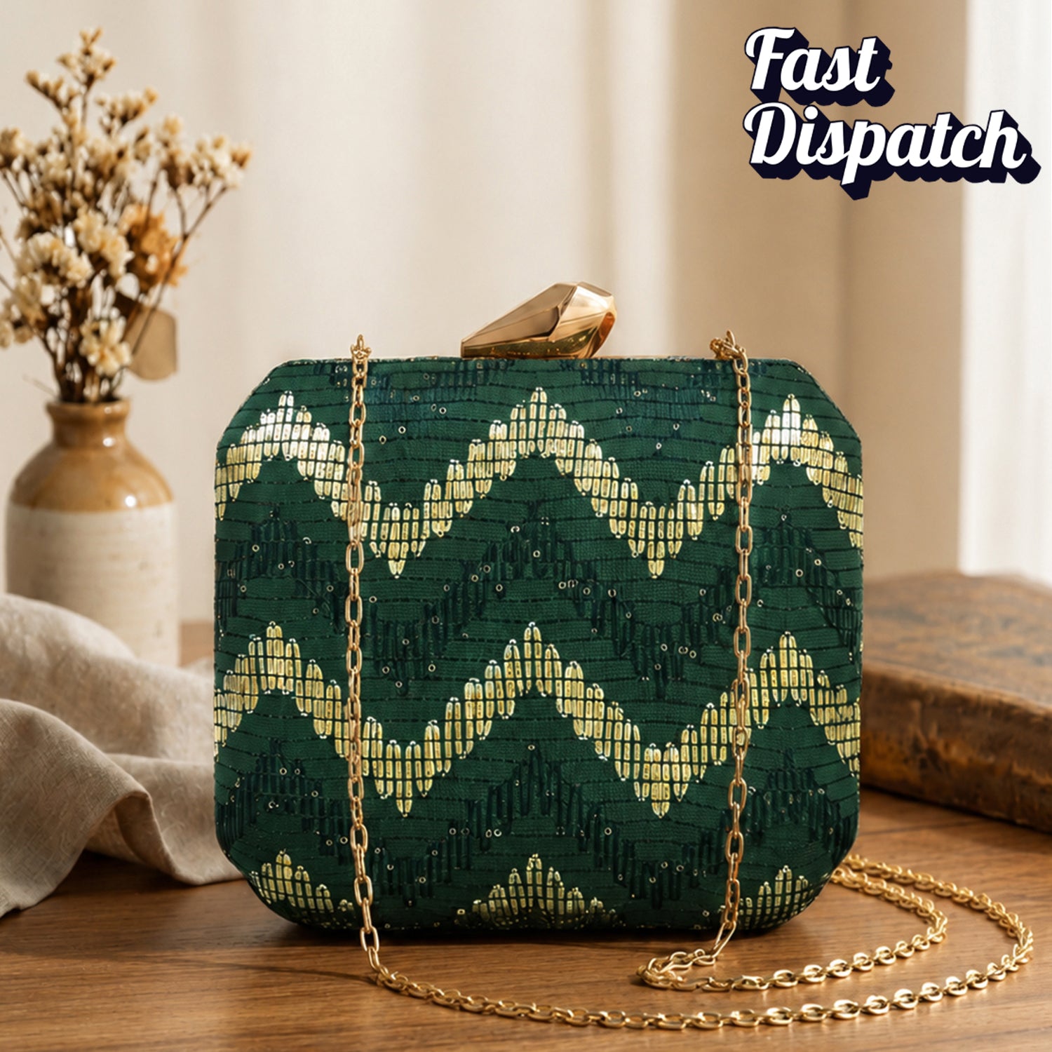 Artklim Green Geometric Pattern Clutch