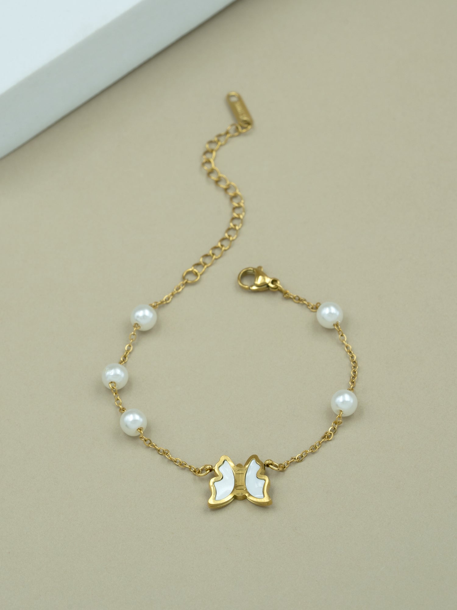 Artklim Golden Butterfly Bracelet