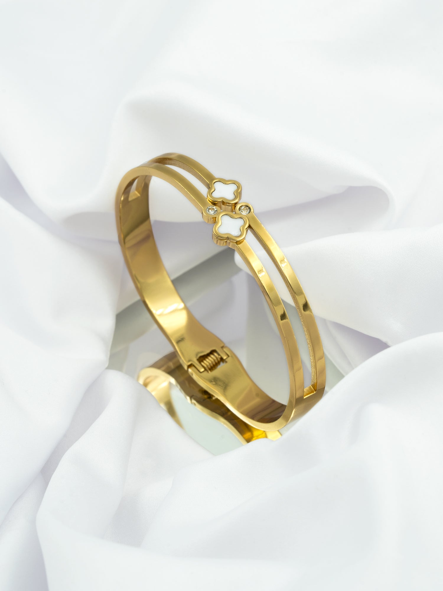 Artklim Gold Plated Anti Tarnish Golden Clover Cuff Bracelet