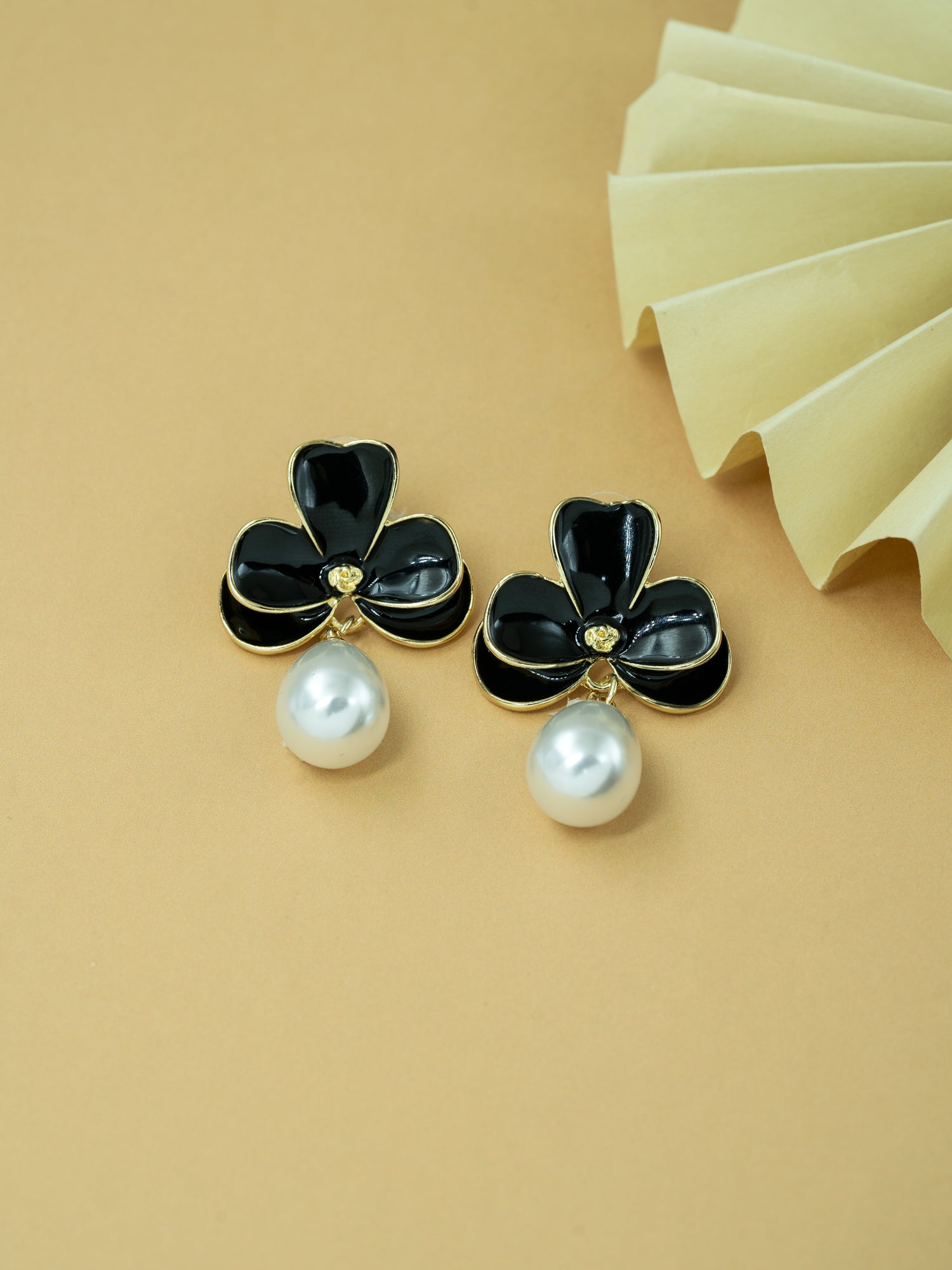 Artklim Black Clover Pearl Drop Anti Tarnish Earrings