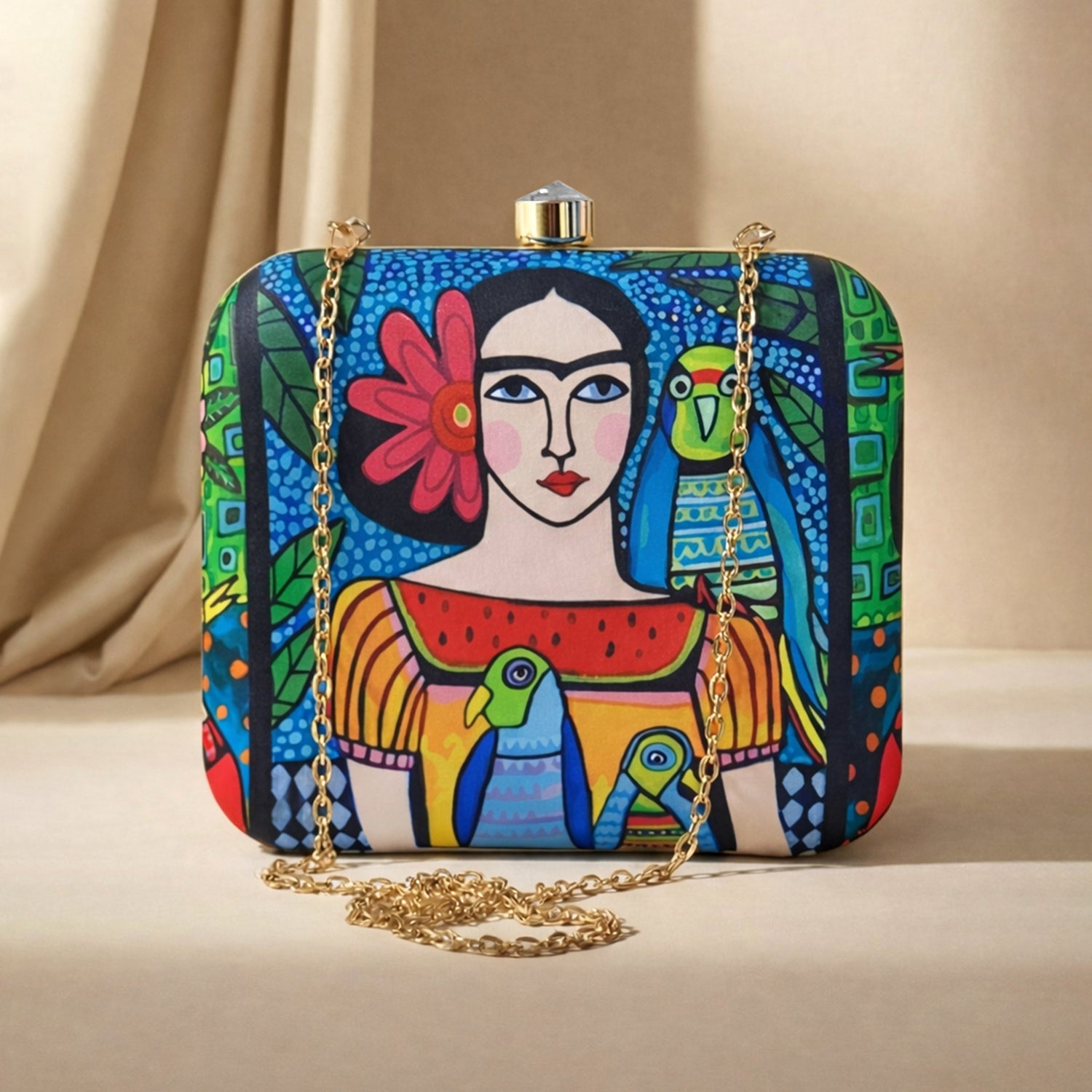 Artklim Artistic Elegance Set: Portrait Print Clutch & Leaf Link Bracelet