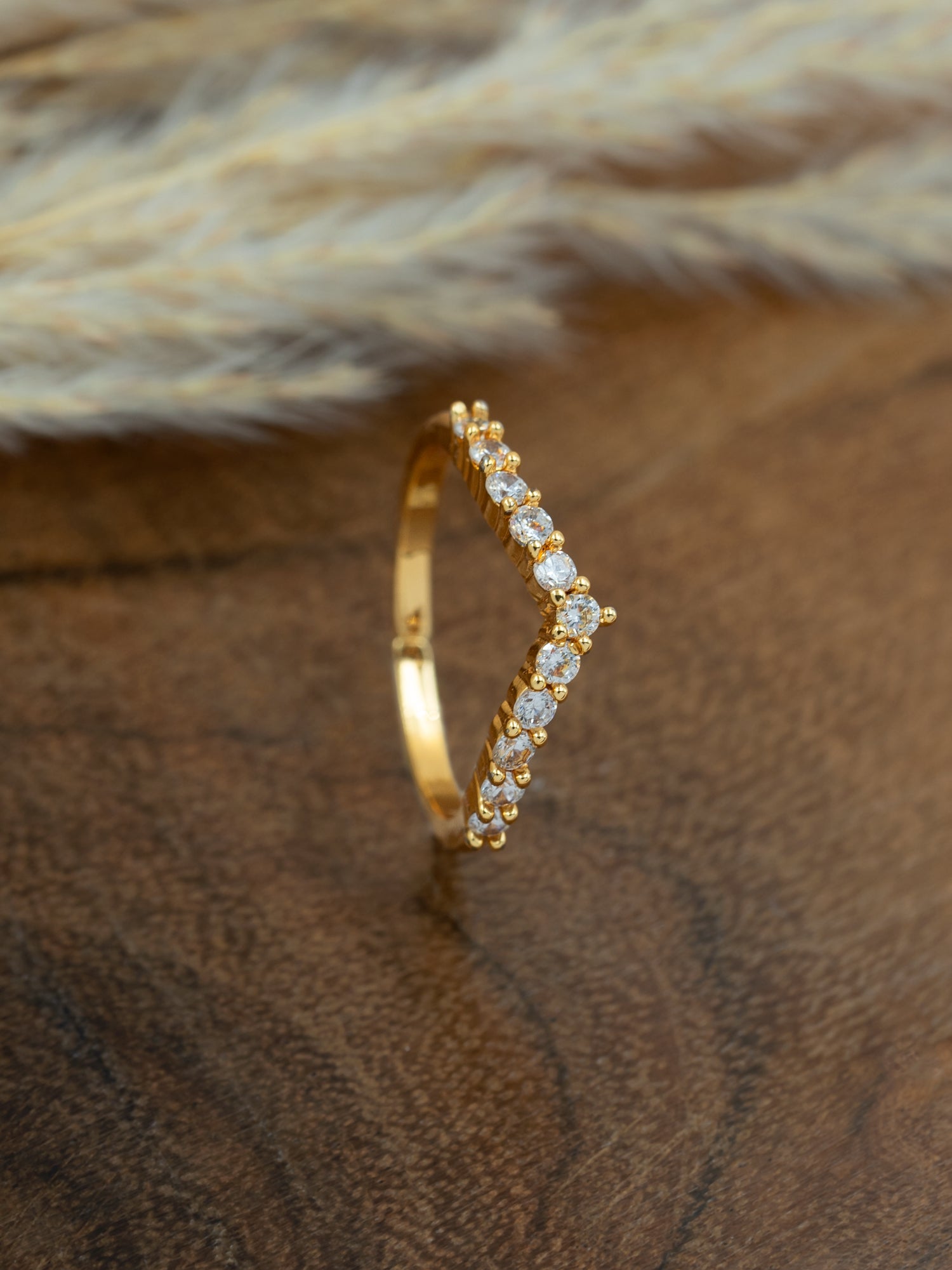 Artklim Gold-Plated Elegant Chevron Gold Anti Tarnish Ring