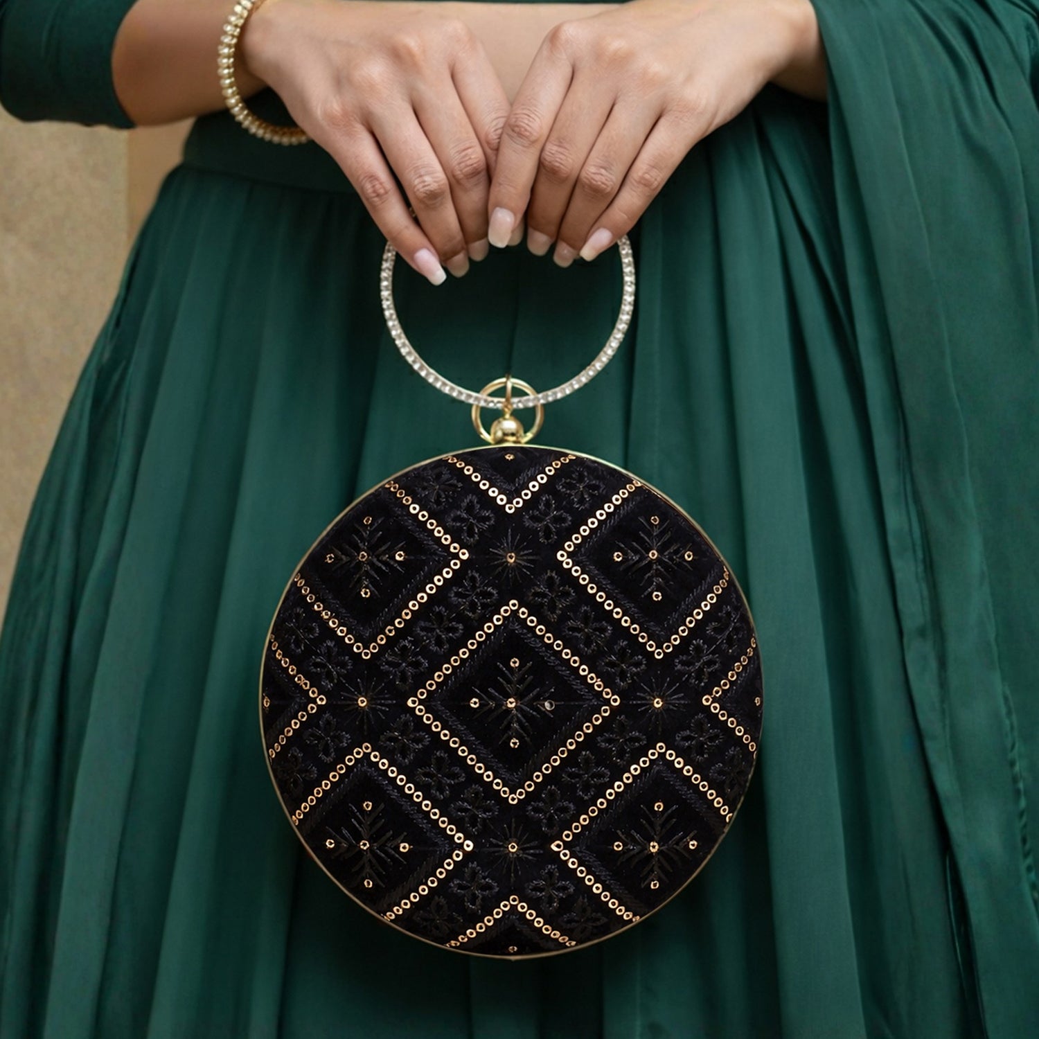 Artklim Black Embroidery Round Party Clutch