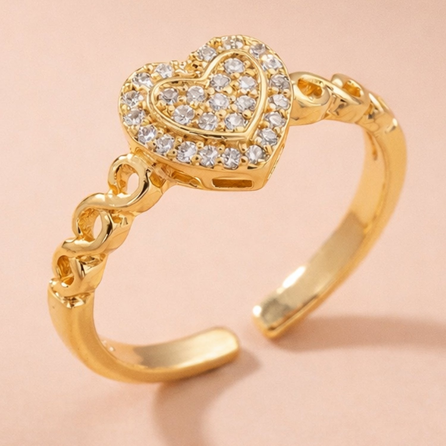 Artklim Gold-Plated Glam Heart Crystal Design Anti-Tarnish Ring
