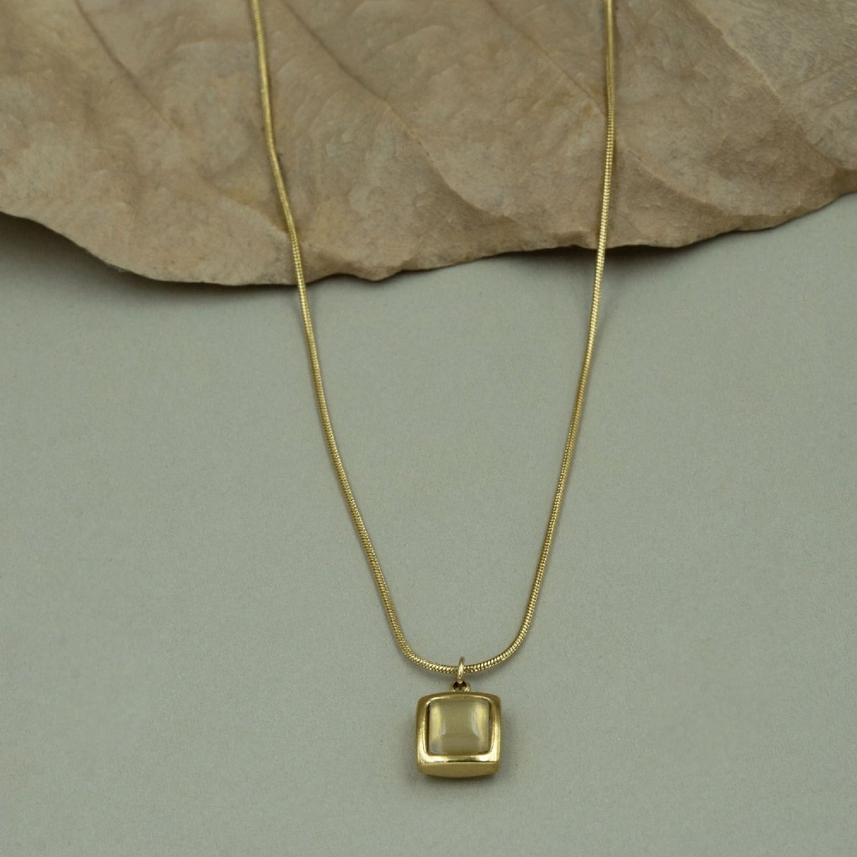 Artklim Gold Plated Mother Of Pearl Sqaure Pendant Necklace