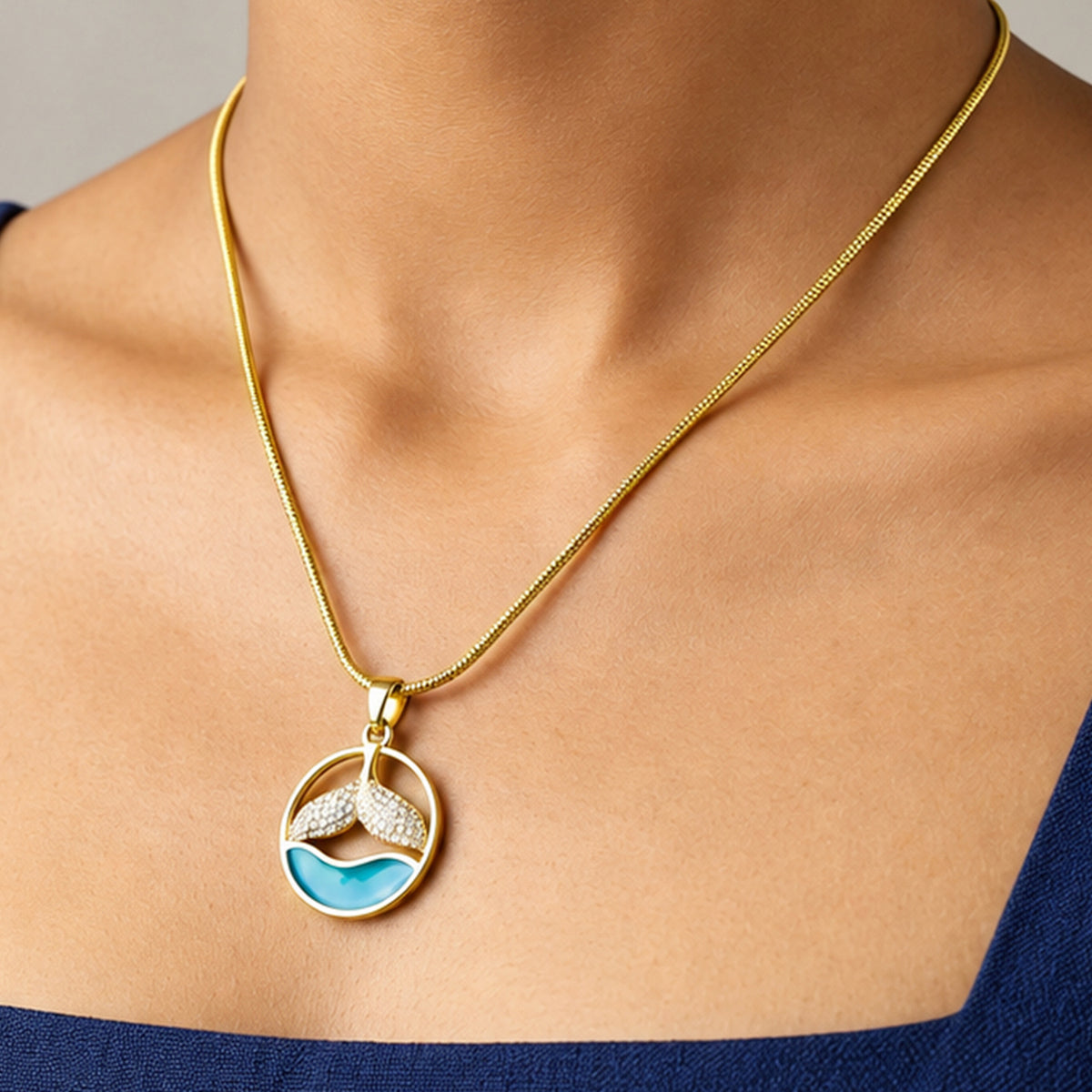 Artklim Elegant Mermaid Tail Crystal Cut Anti-Tarnish Pendant Necklace