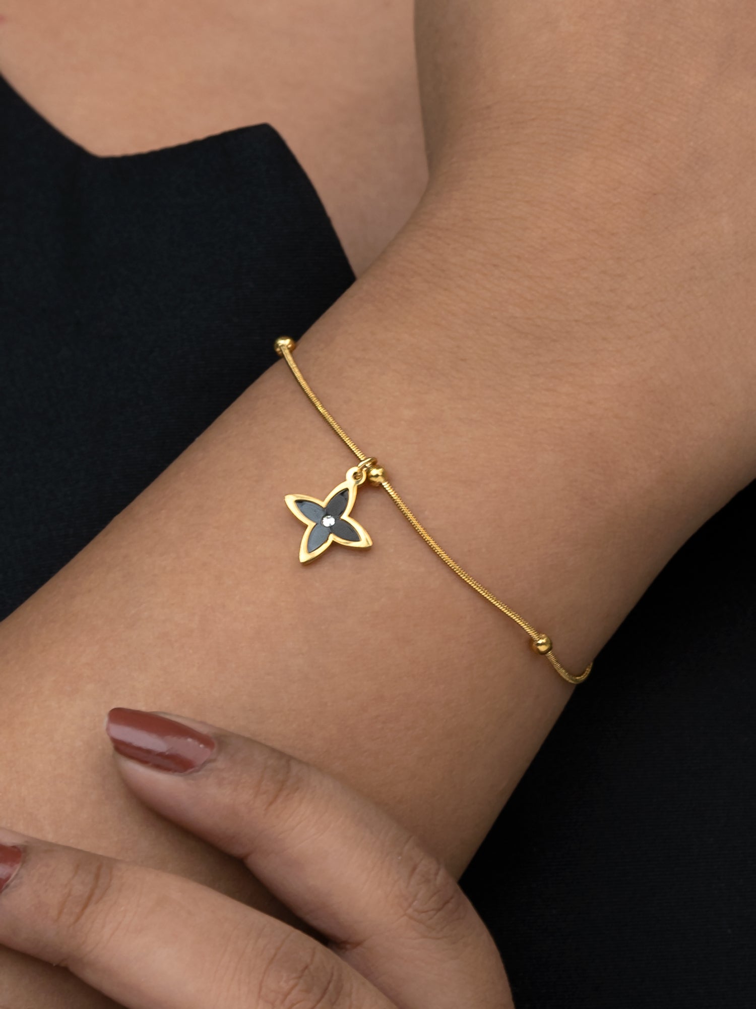 Artklim Gold Plated Anti Tarnish Black Clover Charm Bracelet