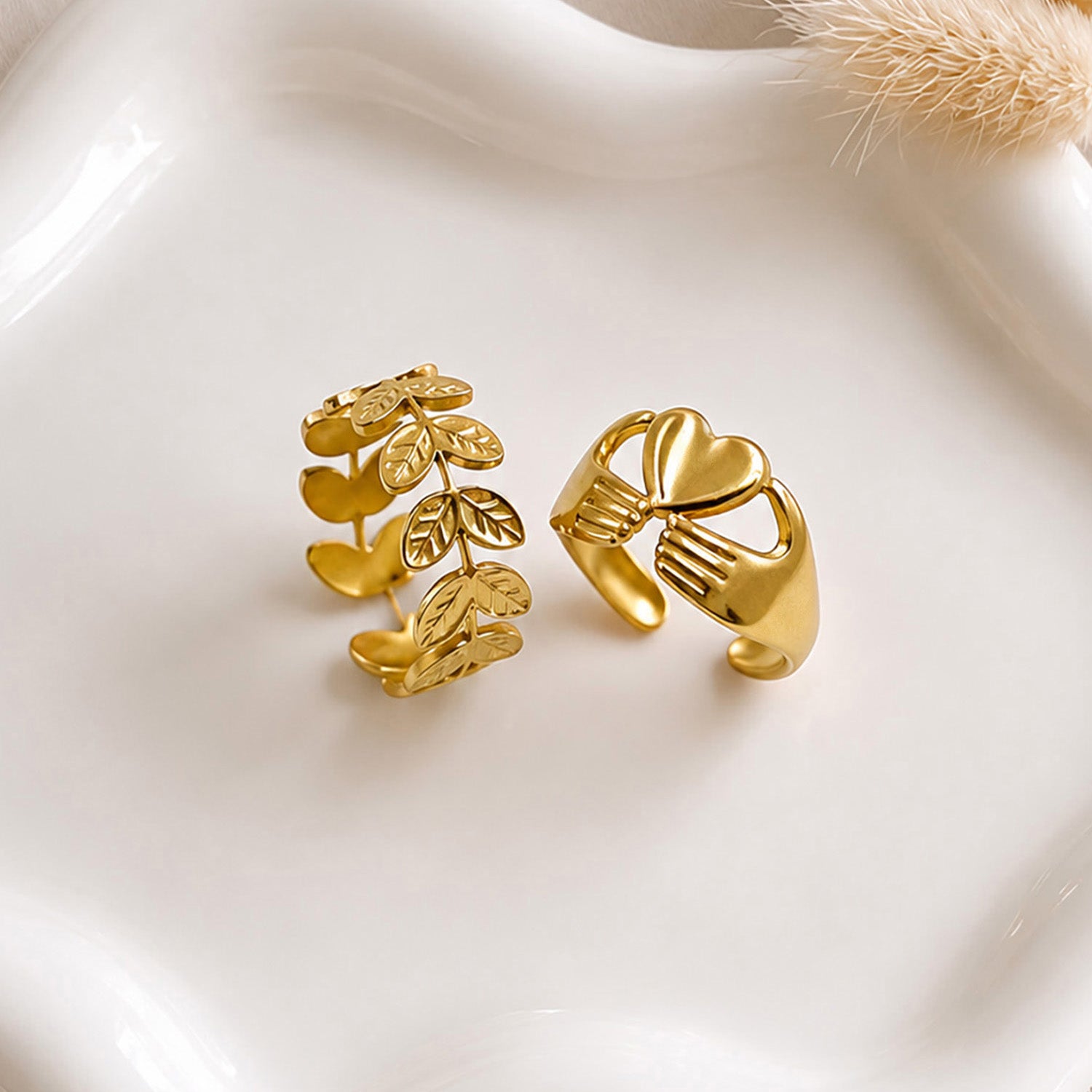Artklim Leaf & Heart Embrace Pair Ring Set Adjustable Anti-Tarnish Ring