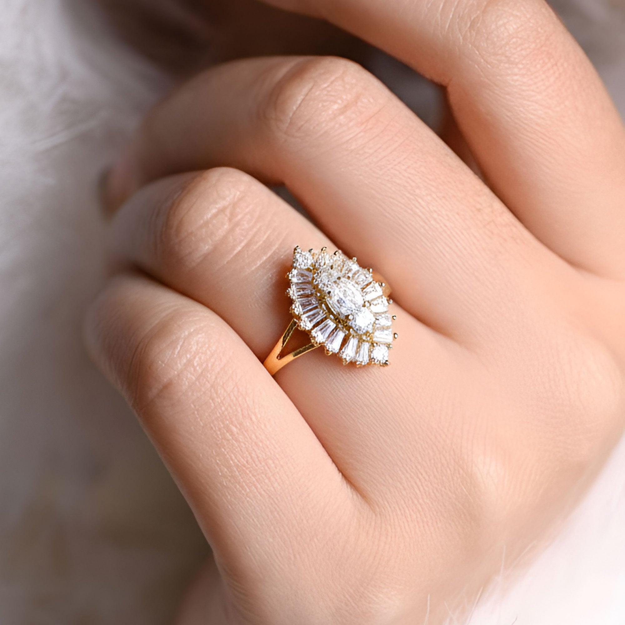 Artklim Gold-Plated Radiant Halo Anti-Tarnish Ring