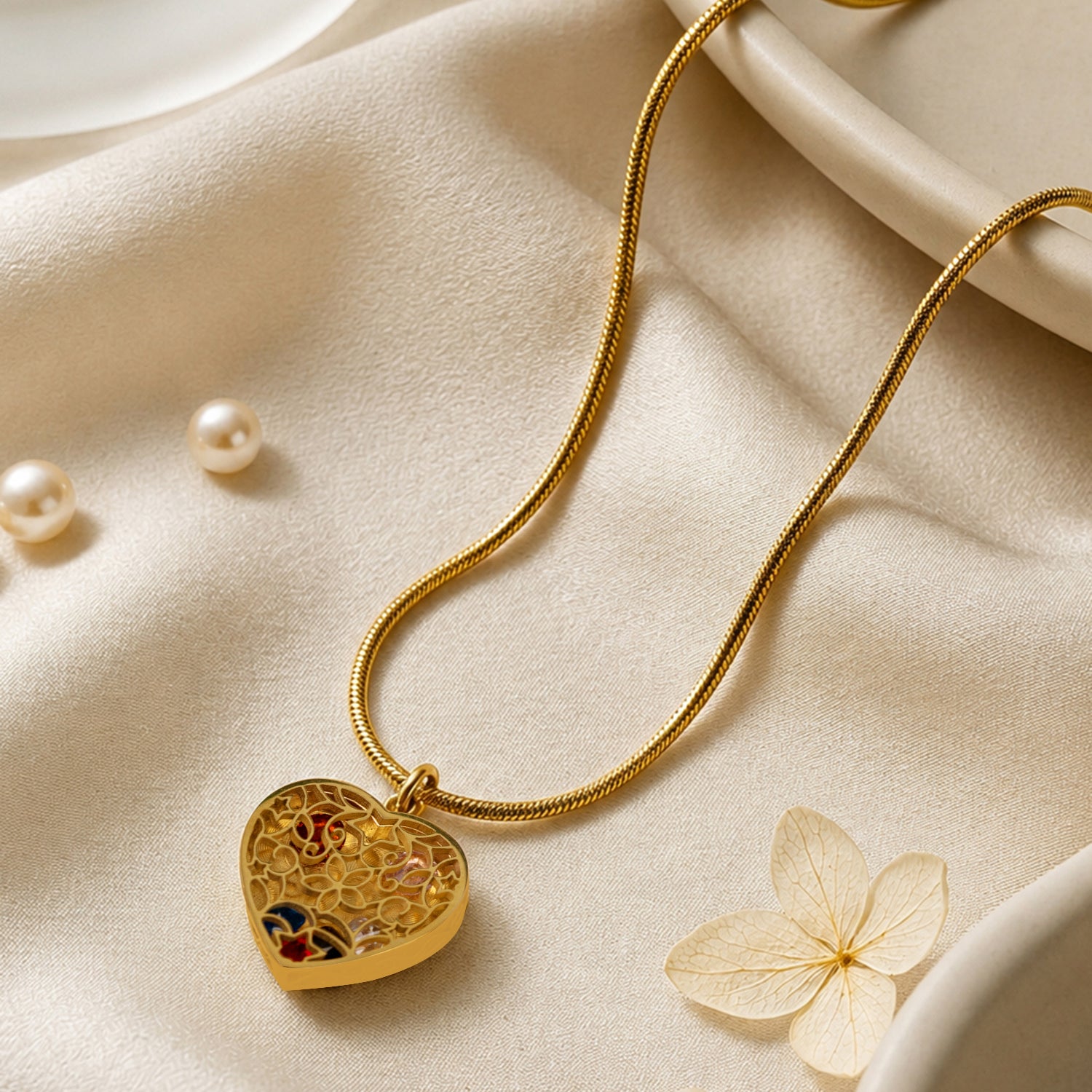 Artklim Vintage Heart Locket Anti-tarnish Necklace
