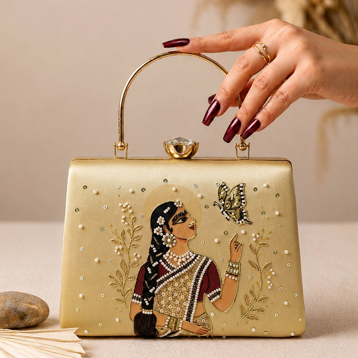 Artklim Graceful Lady & Butterfly Artistic Clutch