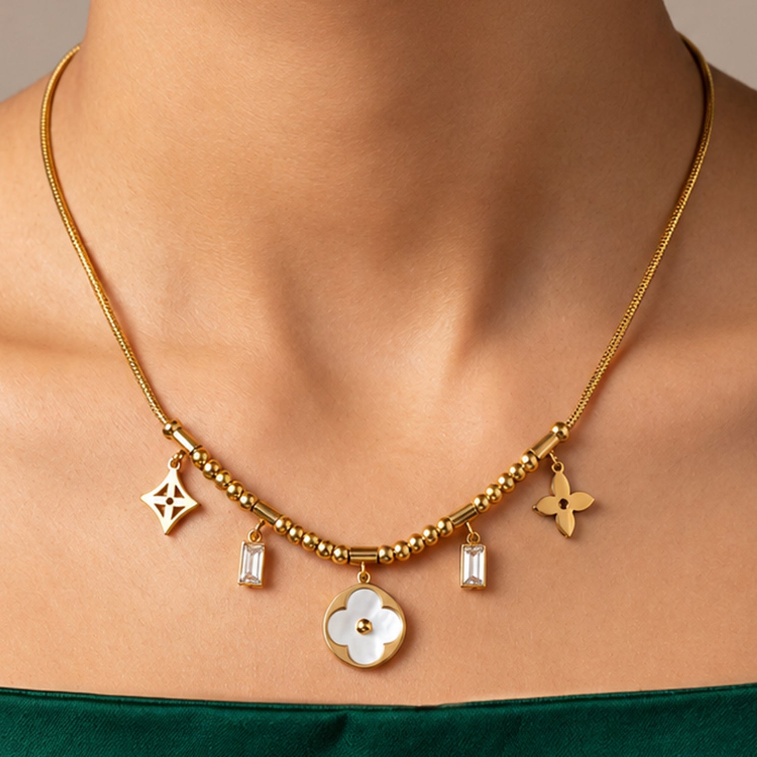 Artklim Luxury Charm Bar Gold Anti-Tarnish Pendant Necklace