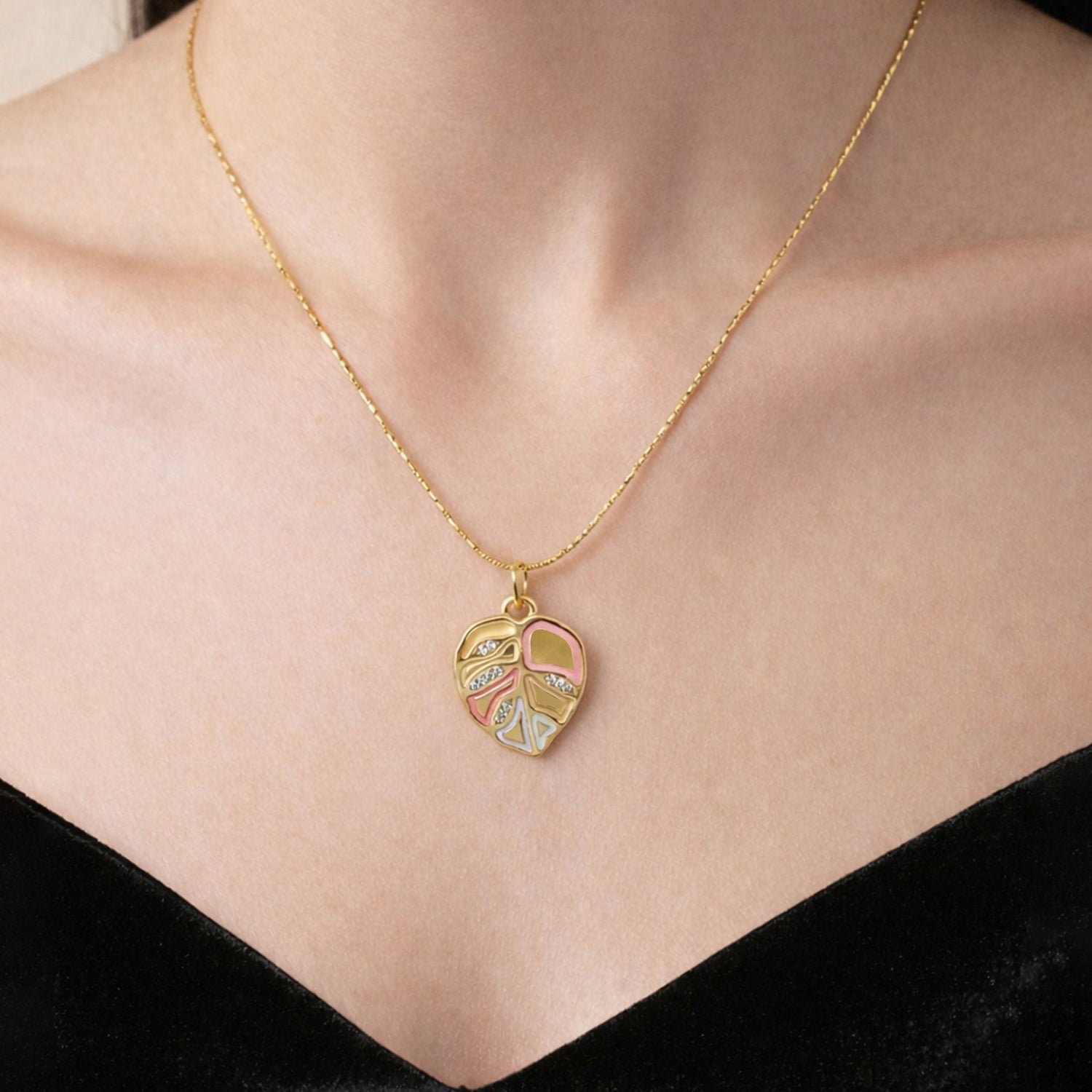 Artklim Gold-Plated Elegant Leaf Design Anti-Tarnish Pendant Necklace