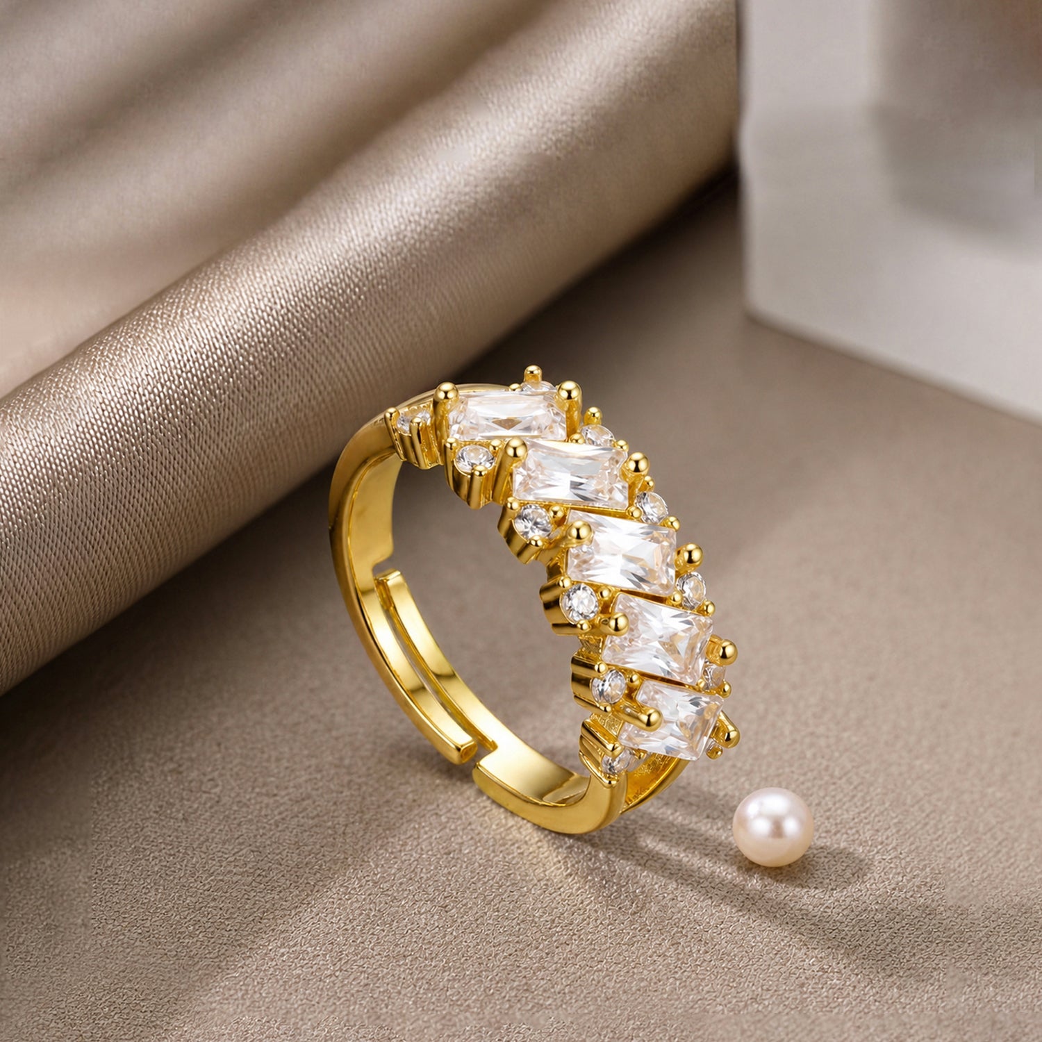 Artklim Elegant Crystal Bar Gold Band Anti-Tarnish Ring