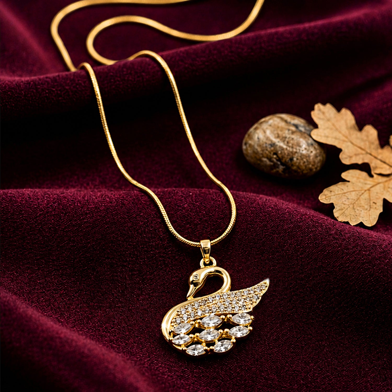 Artklim Elegant Swan Crystal Charm Anti-Tarnish Pendant Necklace