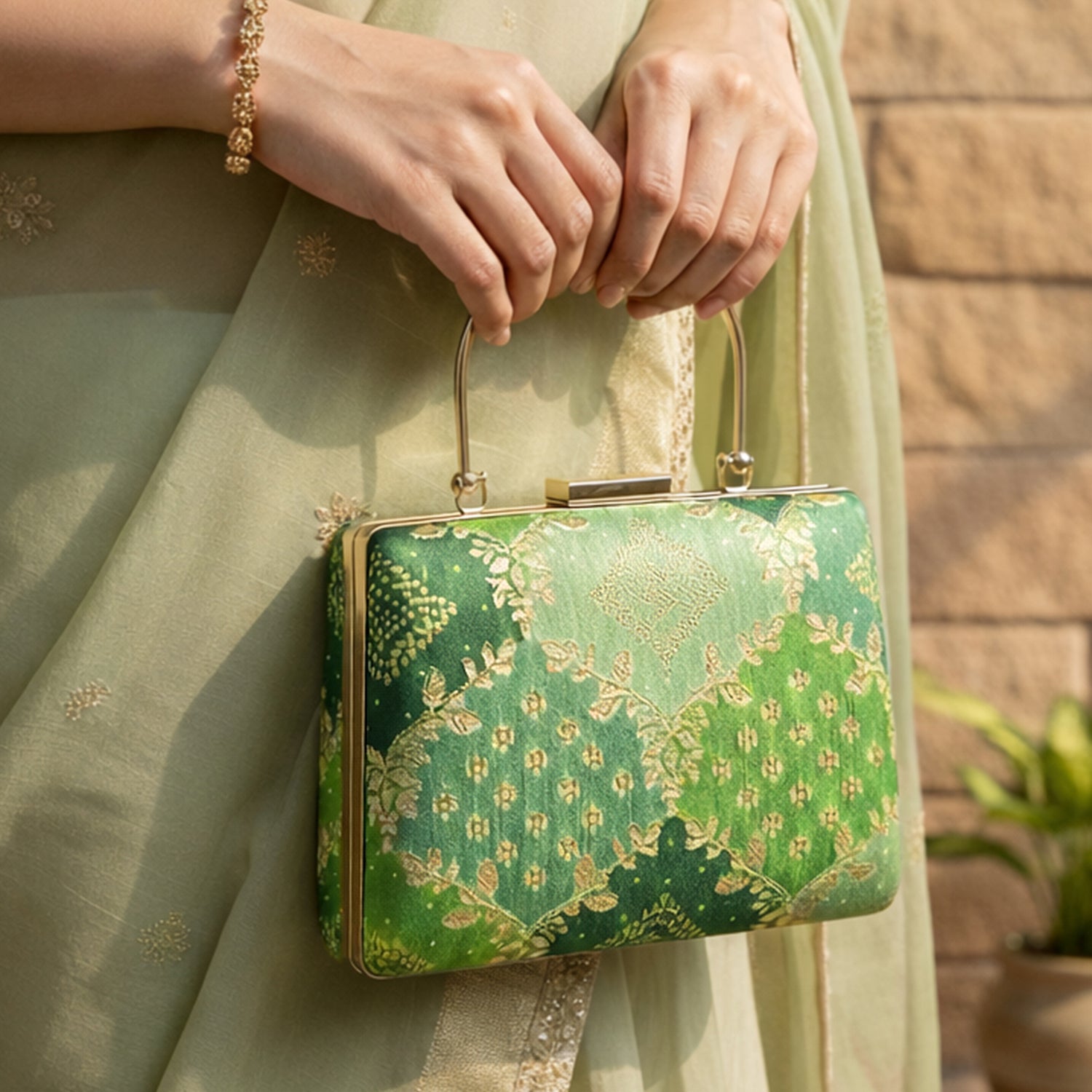 Artklim Classic Green Ethnic Embroidered Clutch