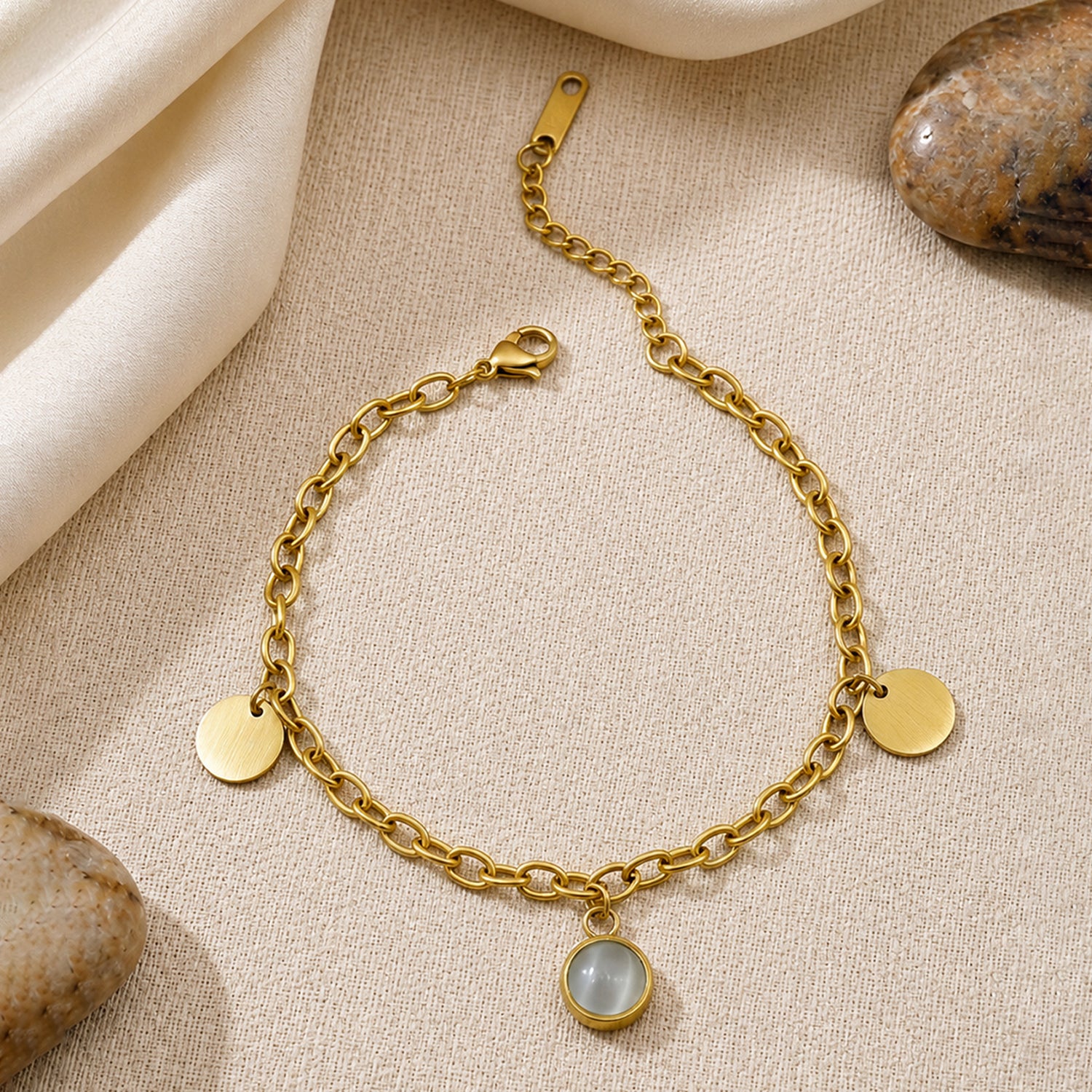 Artklim Minimalist Gold Coin & Pearl Charm Anti-Tarnish Bracelet