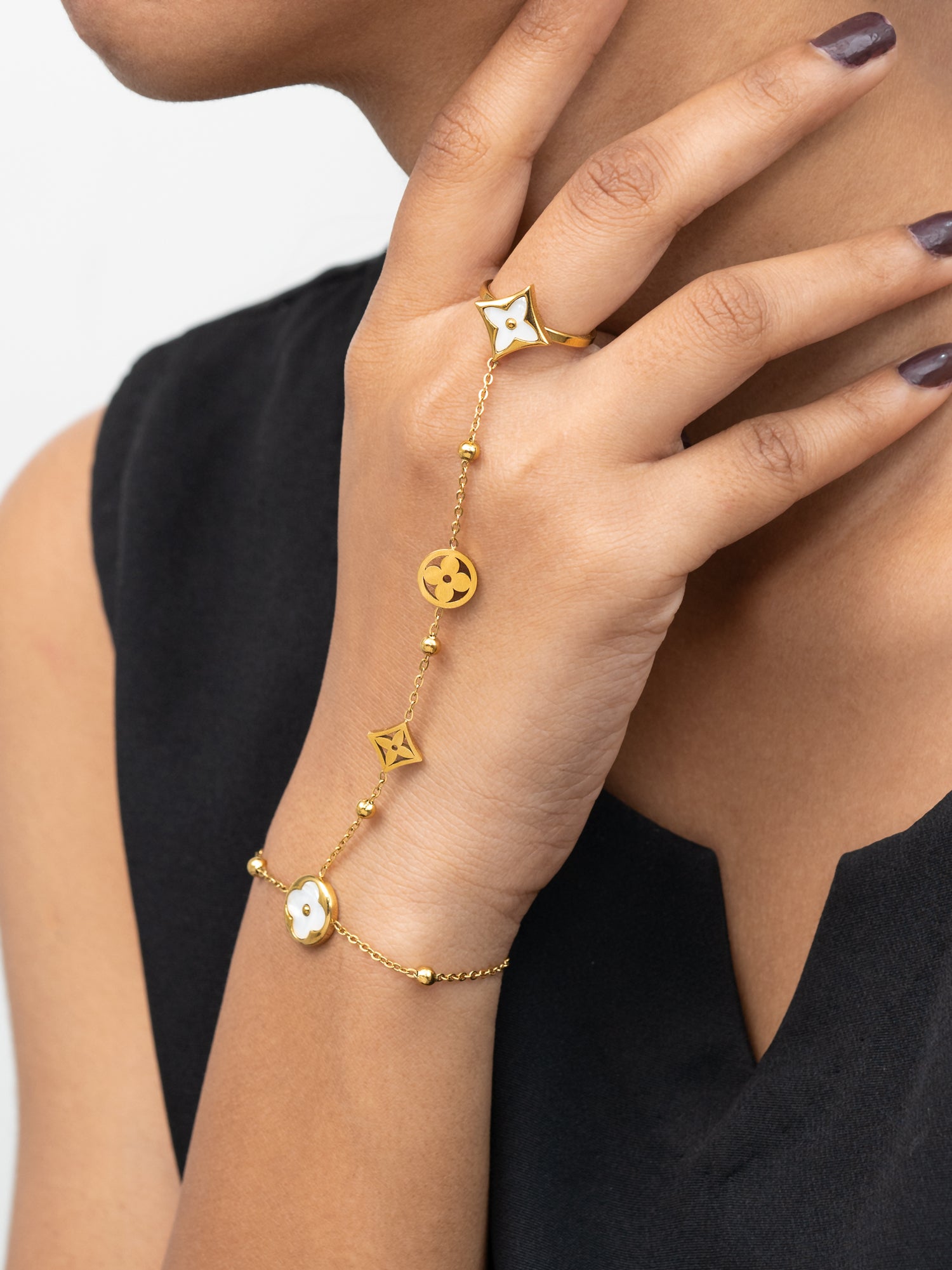 Artklim Floral Motif Anti-Tarnish Ring Bracelet