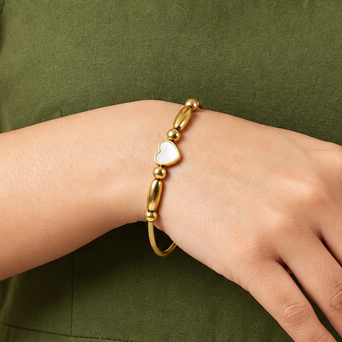 Artklim Luxe Mother of Pearl Heart Gold-Tone Anti-Tarnish Bracelet