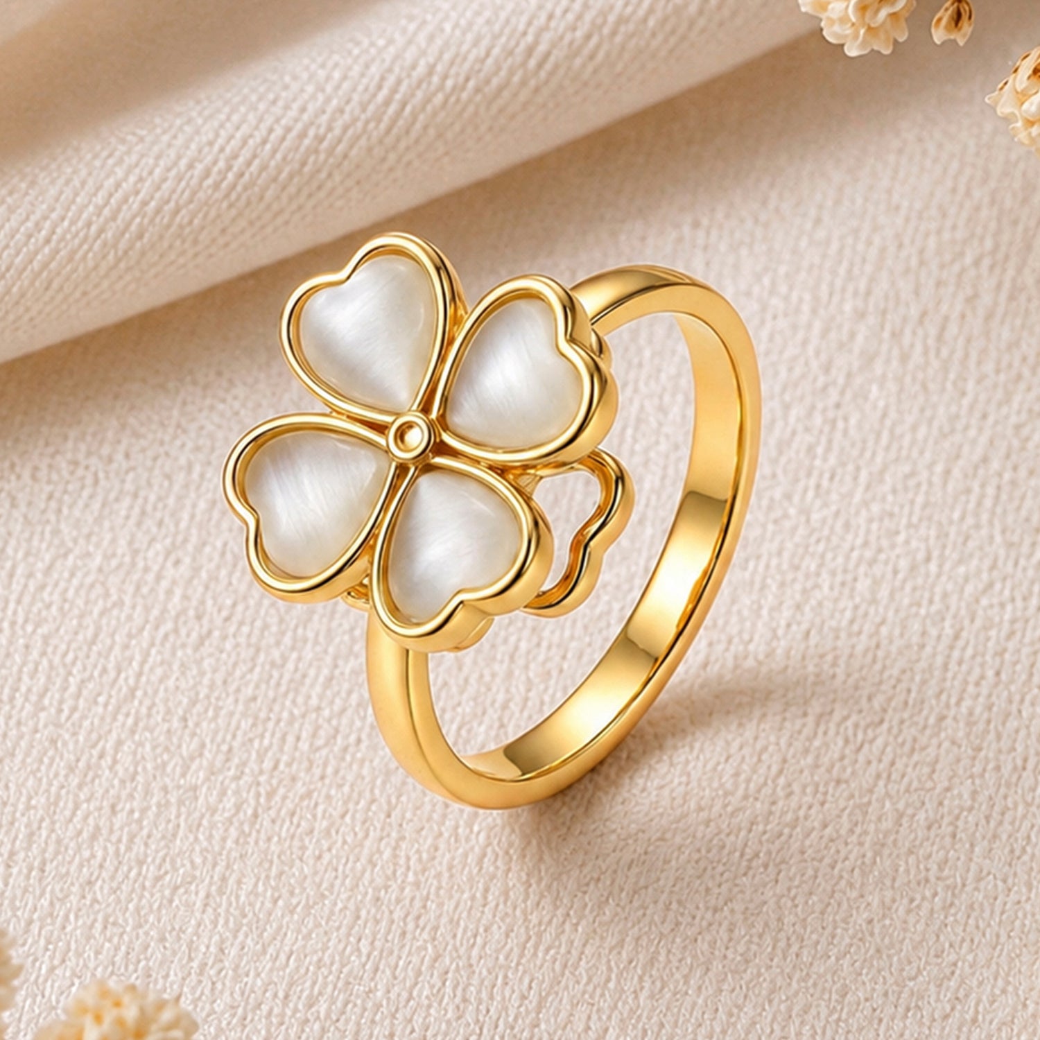 Artklim Gold Lucky Clover Revolving Flower Adjustable Anti-Tarnish Copper Ring