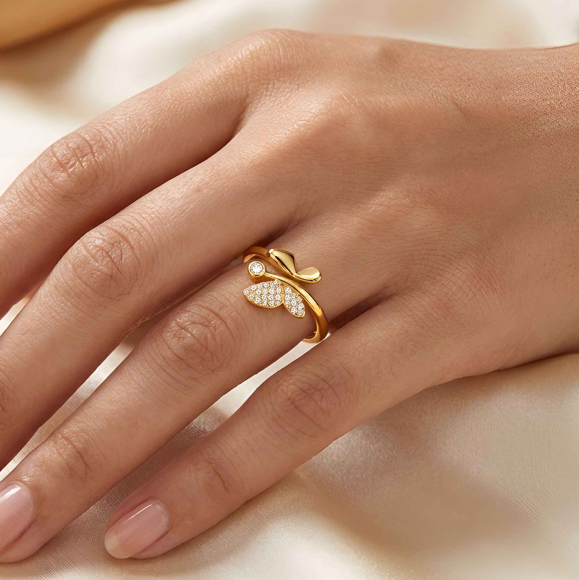 Artklim Gold-Plated Heart Bloom Design Anti-Tarnish Ring