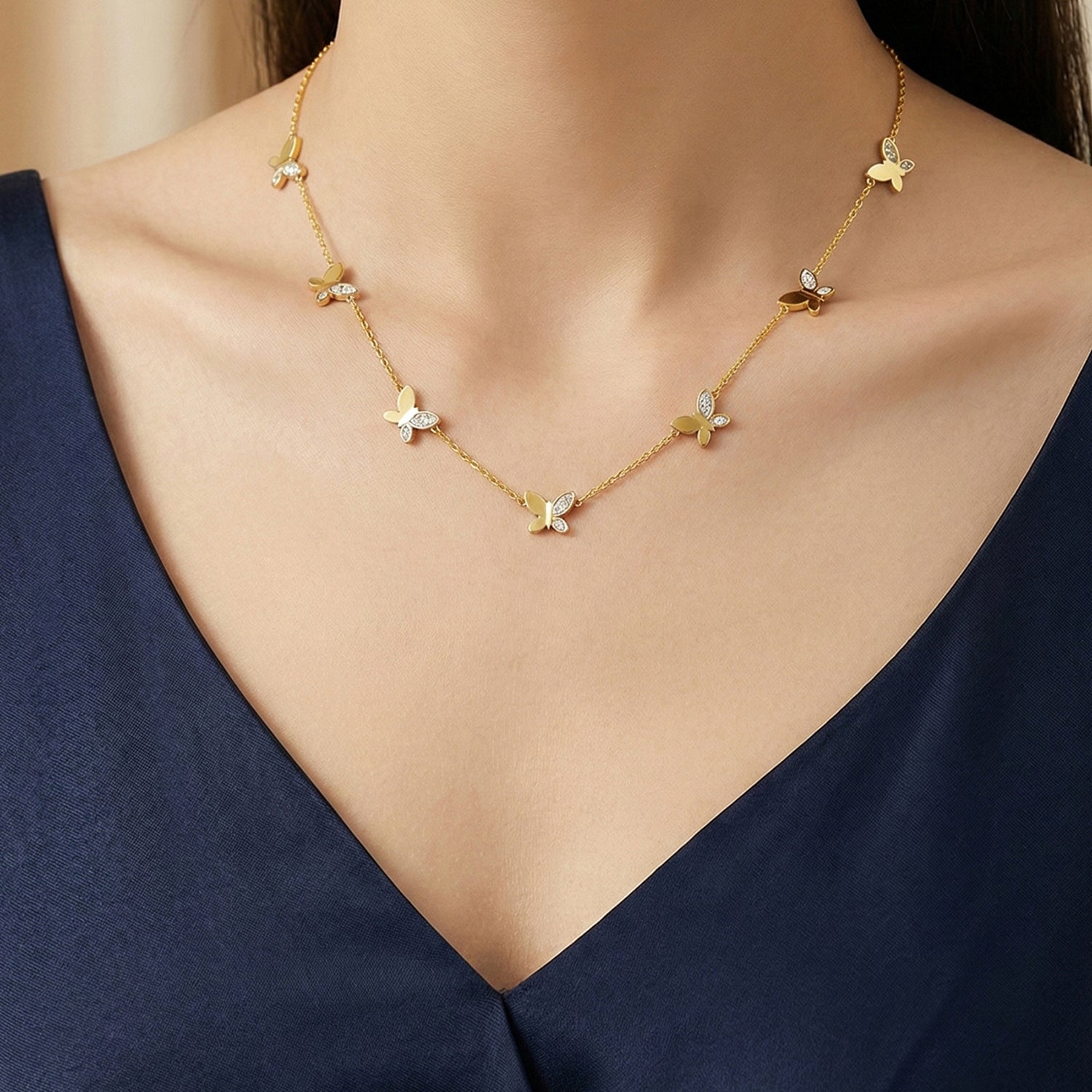 Artklim Gold-Plated Elegant Butterfly Charm Anti-Tarnish Necklace