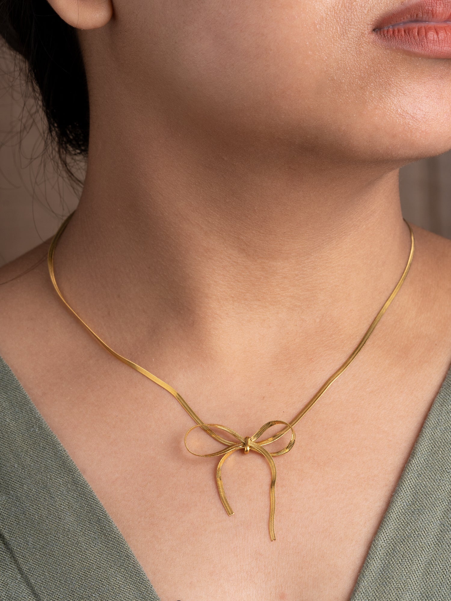Artklim Golden Ribbon pendant