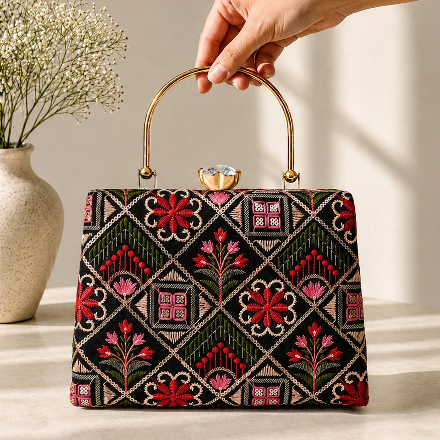 Artklim Black Floral Geometric Embroidery Clutch
