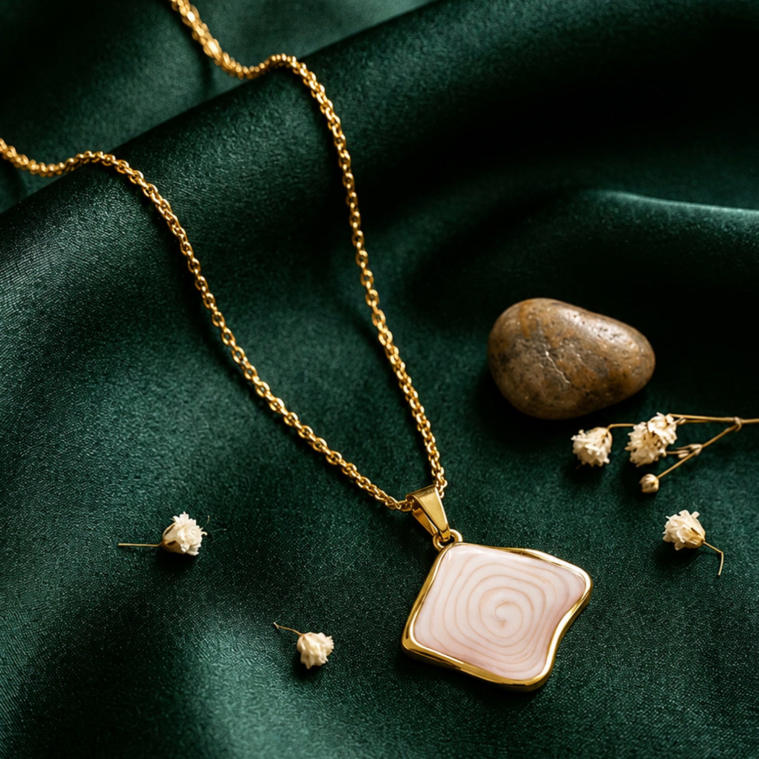 Artklim Elegant Marble Square Charm Anti-Tarnish Pendant Necklace