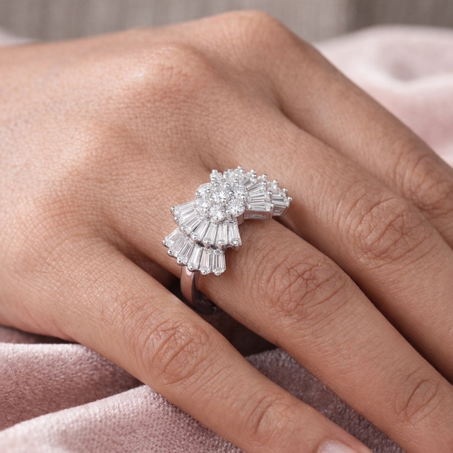 Artklim Sliver- Tone Luxury Sparkling Cluster Bloom Diamond Anti-Tarnish Ring