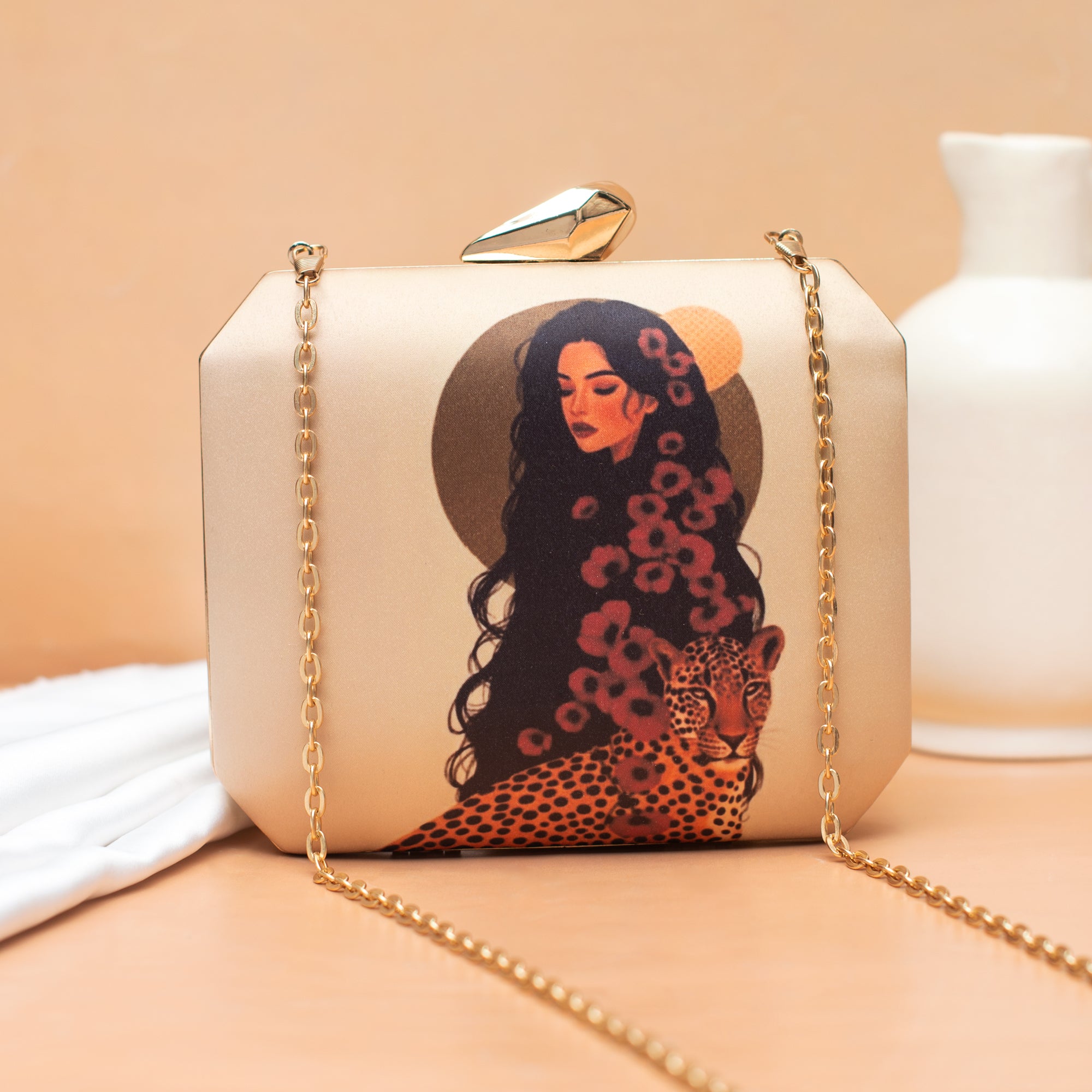 Artklim Peach Glow Muse Printed Clutch