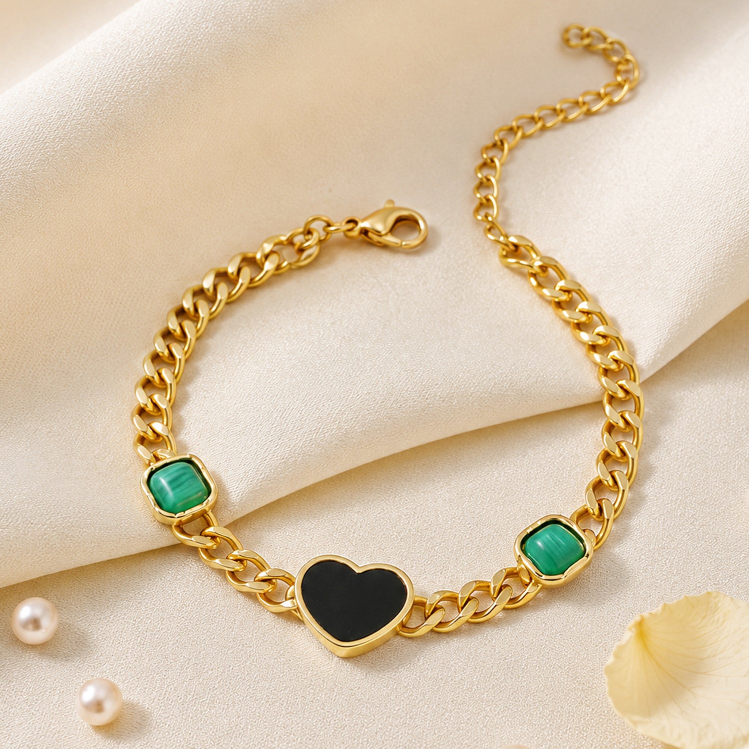 Artklim Green Stone & Black Heart Charm Gold Bracelet Anti-Tarnish Bracelet