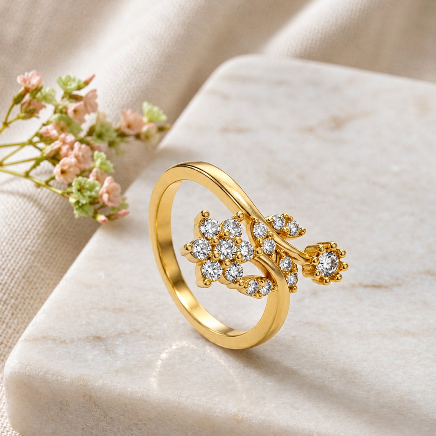 Artklim Elegant Floral Vine Gold Anti-Tarnish Ring