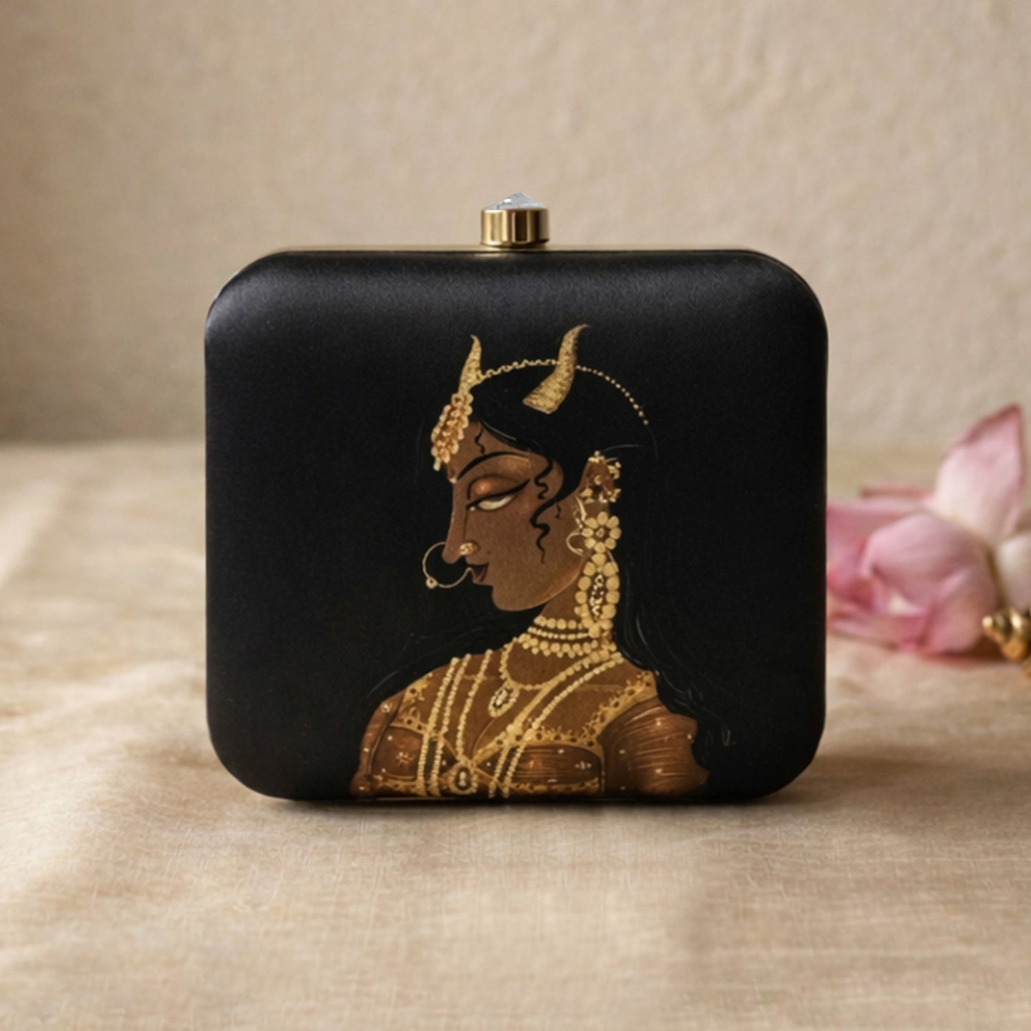 Artklim Mystic Profile Elegance in Tradition Printed Clutch