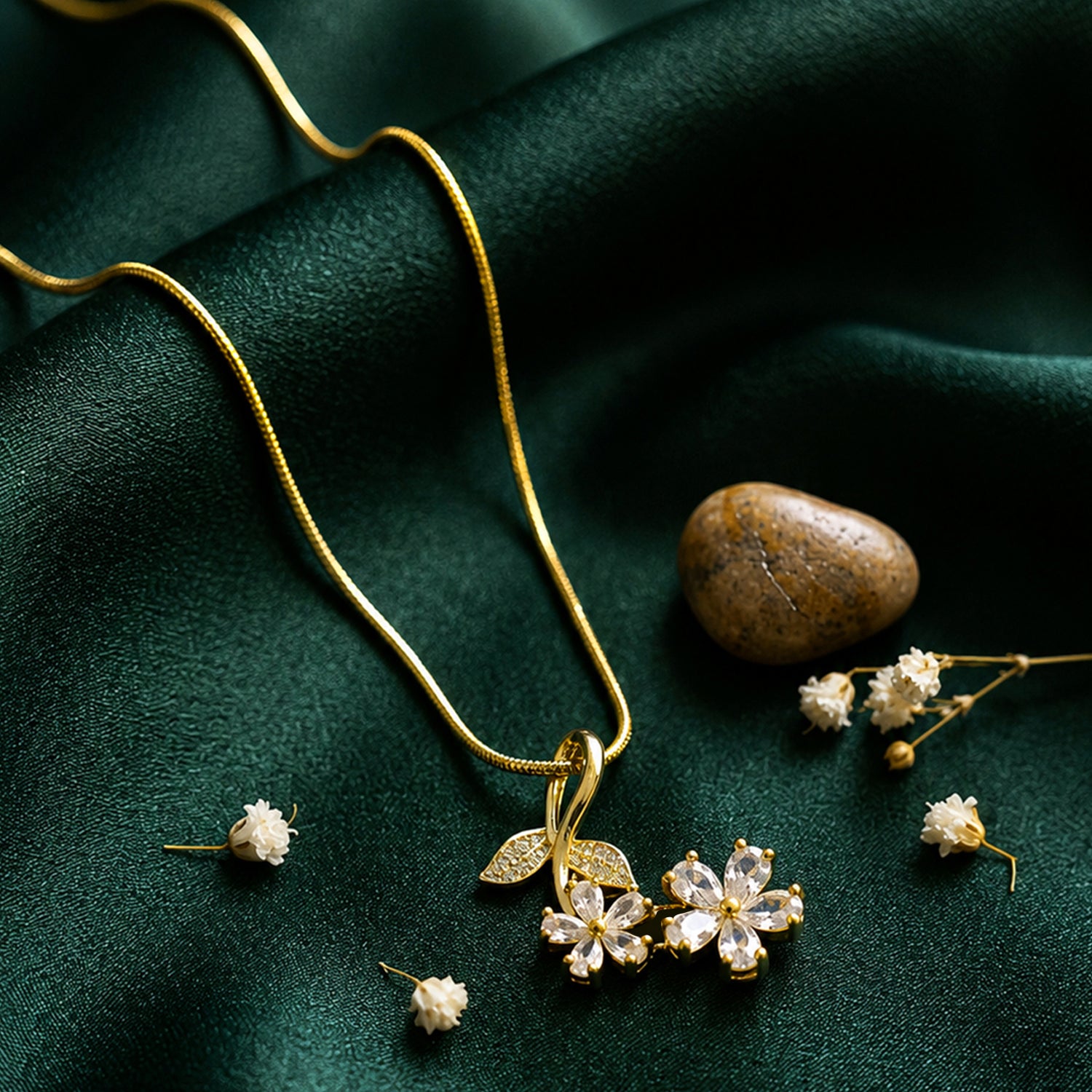 Artklim Blooming Floral Crystal Anti-Tarnish Pendant Necklace