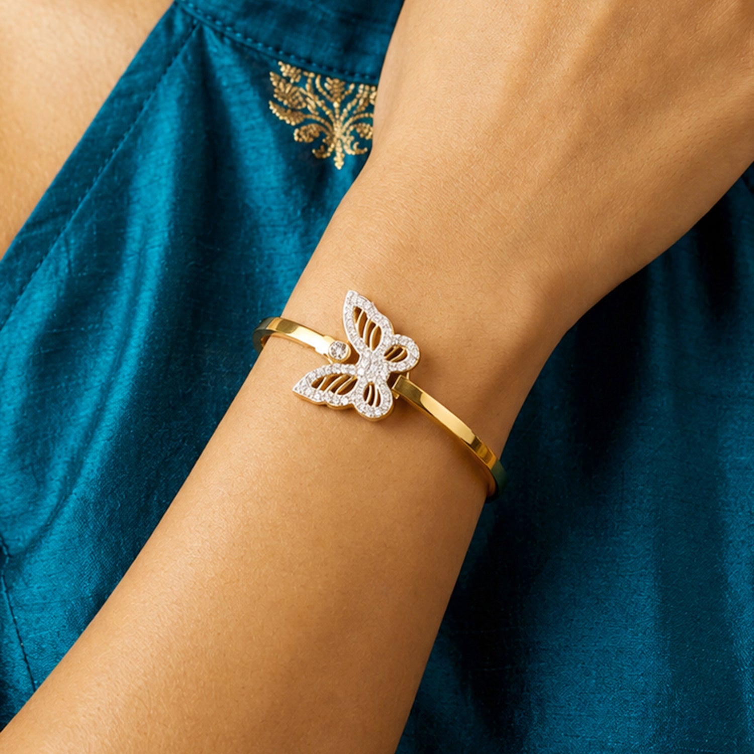 Artklim Sparkling Butterfly Elegance Anti-Tarnish Bangle Bracelet