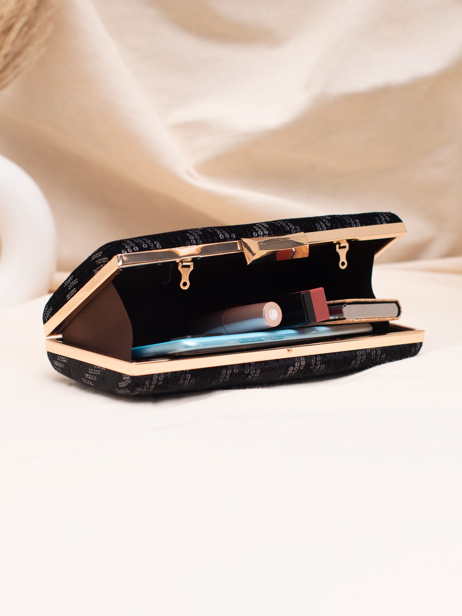 Artklim Shadow Luxe Party Clutch
