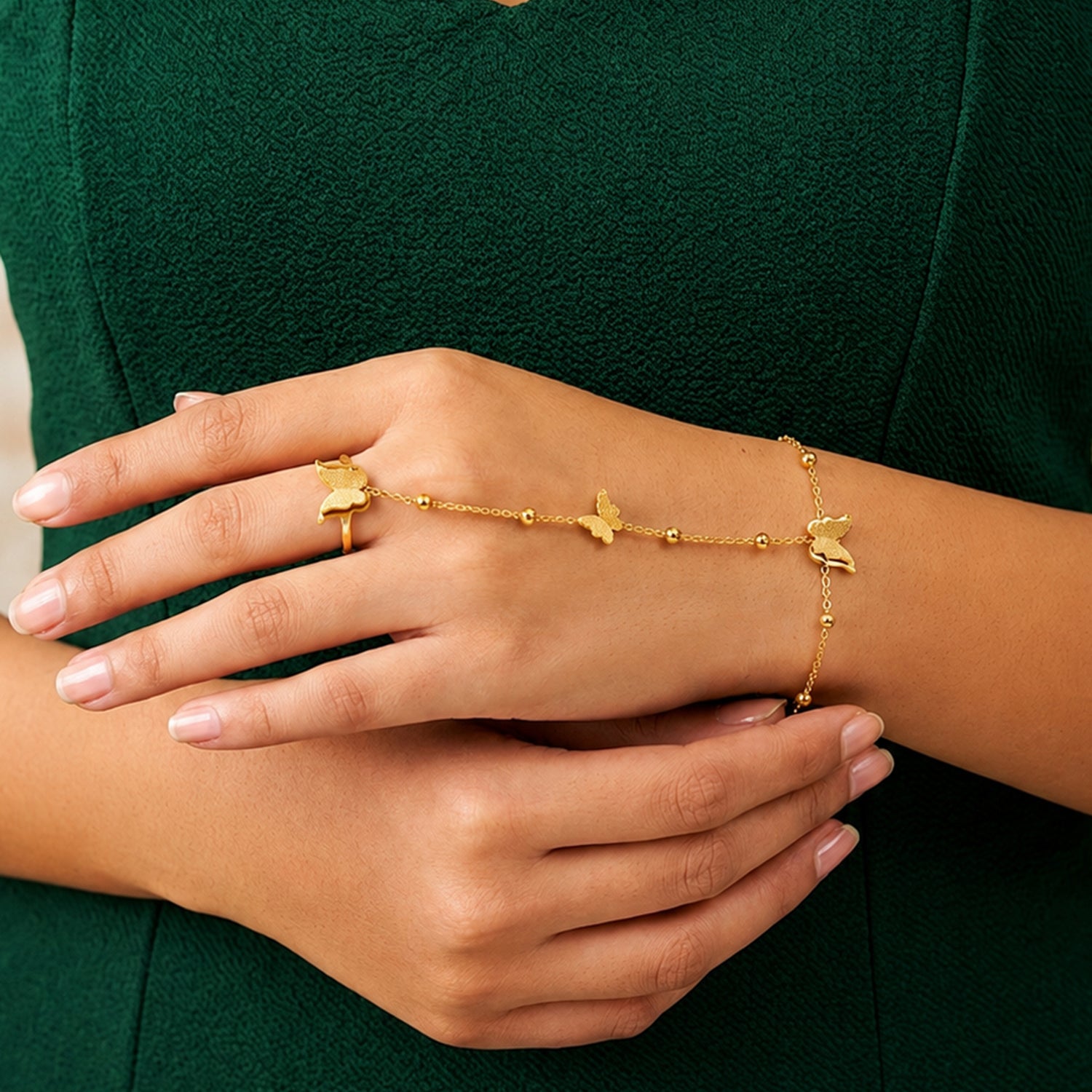 Artklim Golden Butterfly Charm Anti-Tarnish Ring Bracelet
