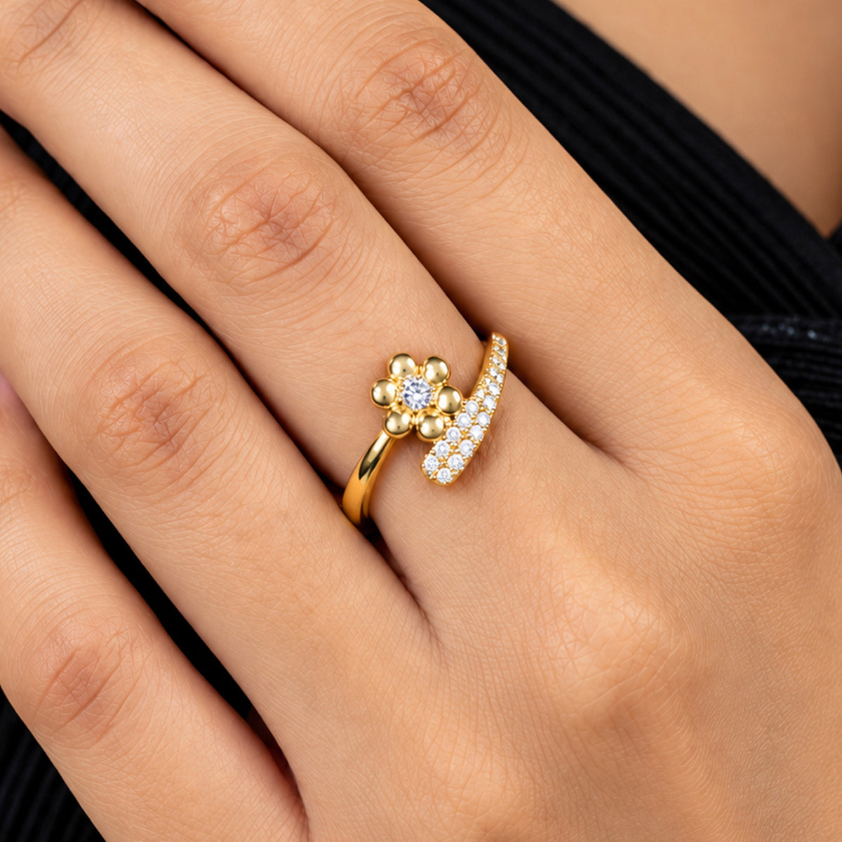 Artklim Dainty Floral Sparkle Gold-Tone Anti-Tarnish Ring