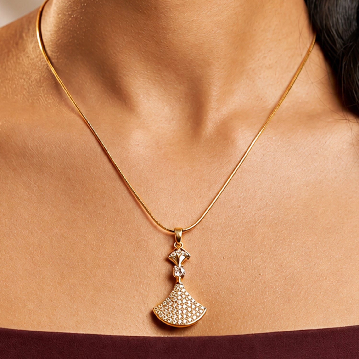 Artklim Luxe Fan Crystal Drop Anti-Tarnish Pendant Necklace